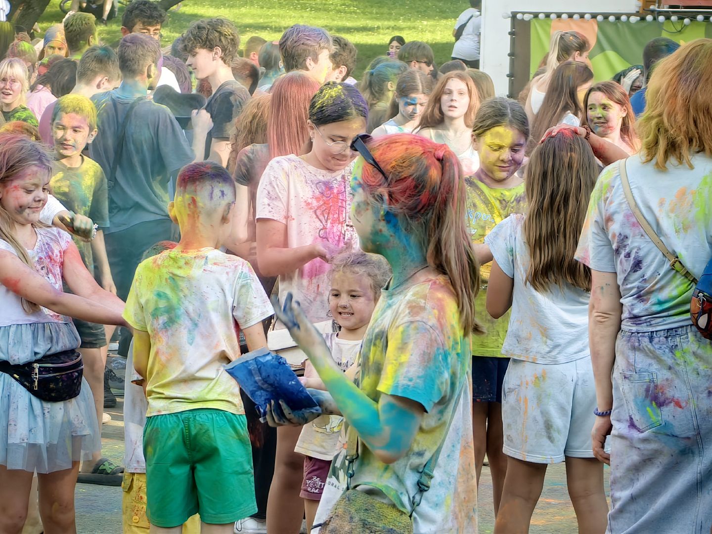 день молодежи, парк, волейбол, танцевальный батл, фестиваль красок, мастер-классы, концерт, щёлково,