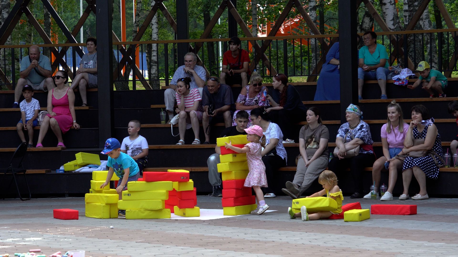 егорьевск, парк, 200 лет егорьевску, молодежь, игры, чебурашка, спорт, танцы, дети,