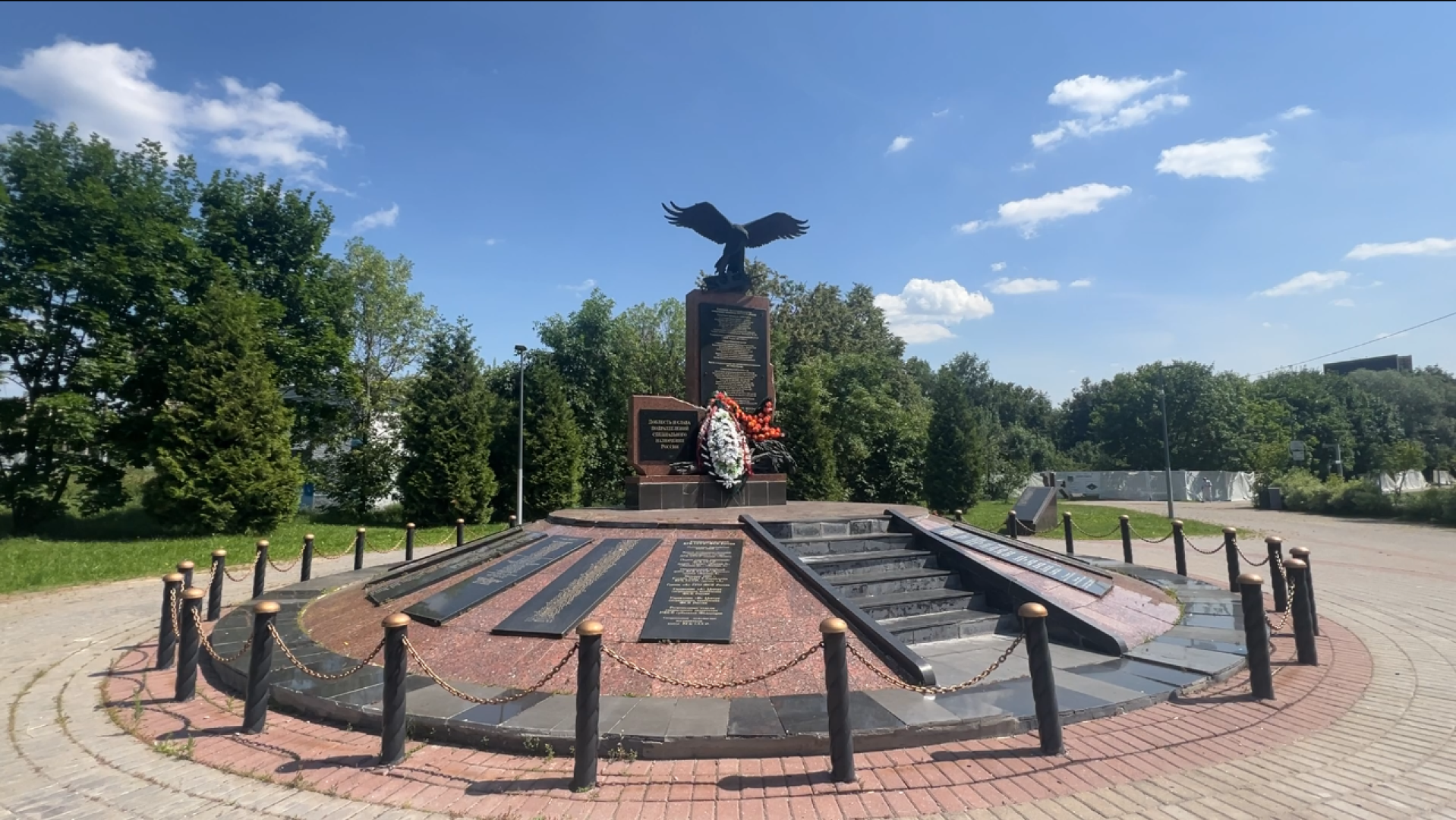 химки, ветераны боевых действий, возложение цветов, монумент, день памяти,