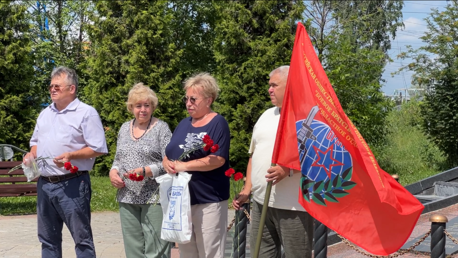 химки, ветераны боевых действий, возложение цветов, монумент, день памяти,