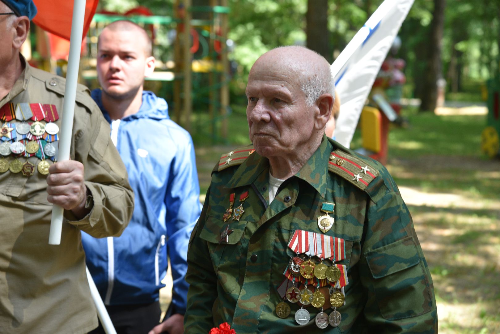 лотошино, лотошинский парк, день ветеранов боевых действий, парки подмосковья, боевое братство,