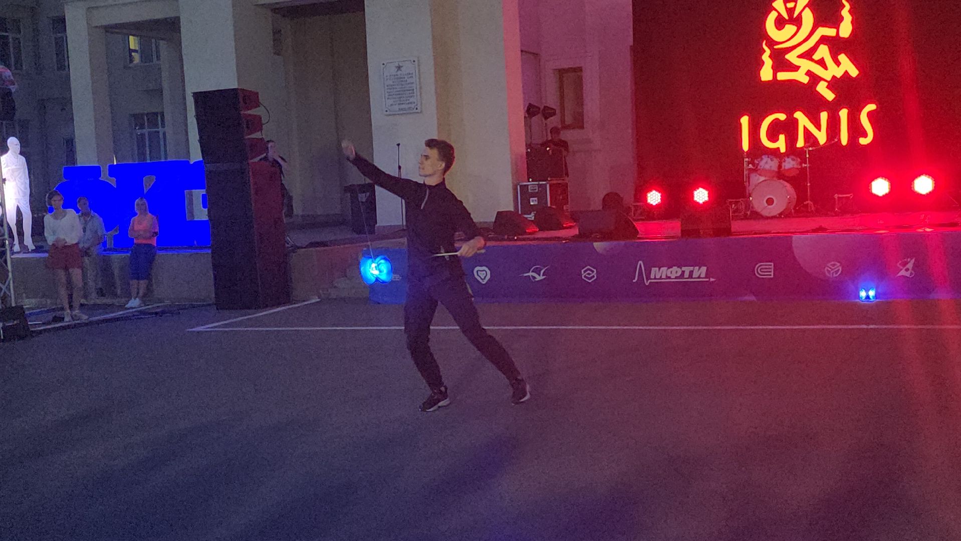 долгопрудный, мфти, Игнис, файершоу, светодиодное шоу, Выпускной МФТИ 2024,