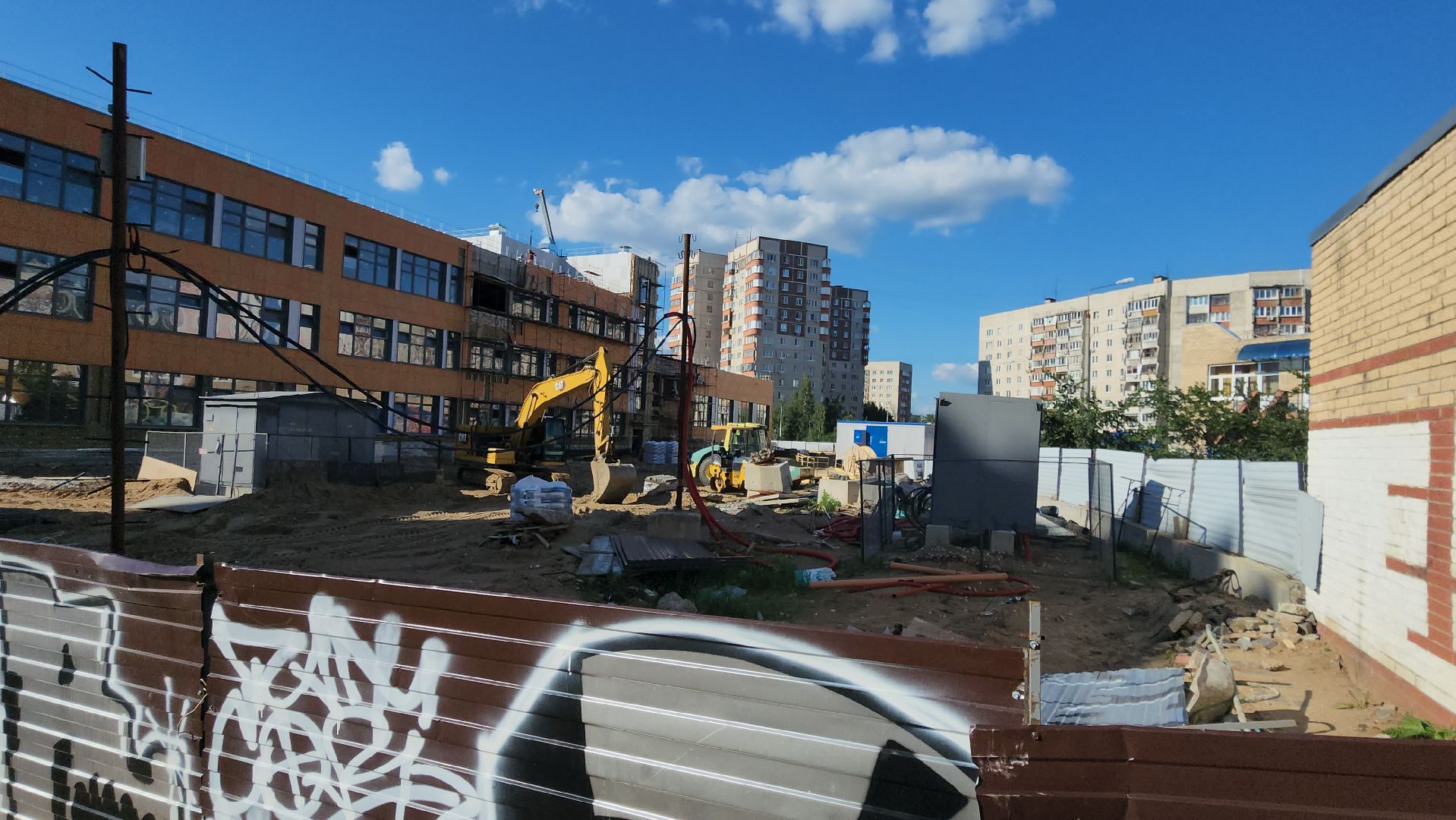 пятый микрорайон, школа, строительство, стройплощадка, проверка, борис аубакиров, жуковский,