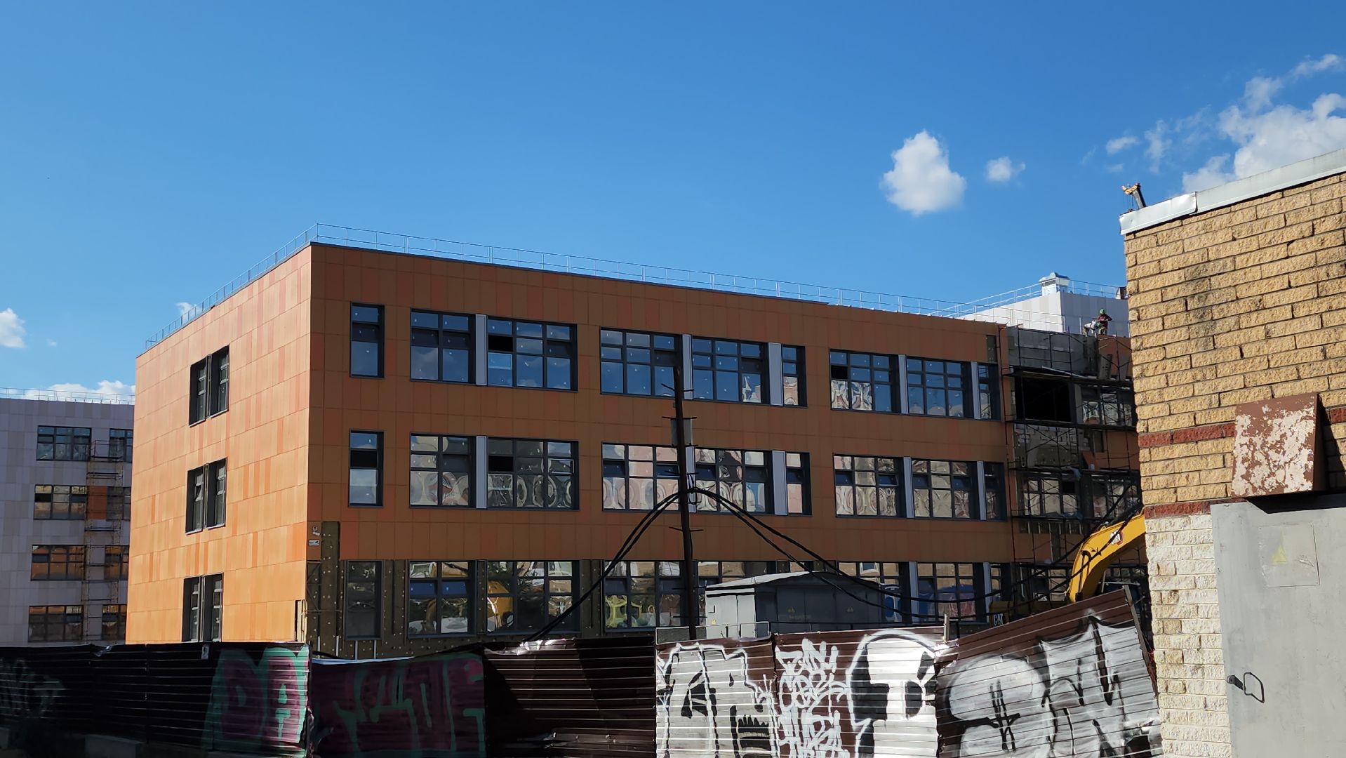 пятый микрорайон, школа, строительство, стройплощадка, проверка, борис аубакиров, жуковский,