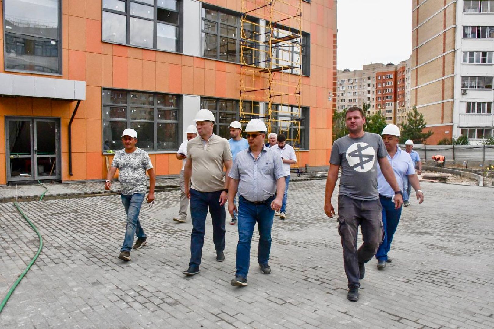 пятый микрорайон, школа, строительство, стройплощадка, проверка, борис аубакиров, жуковский,