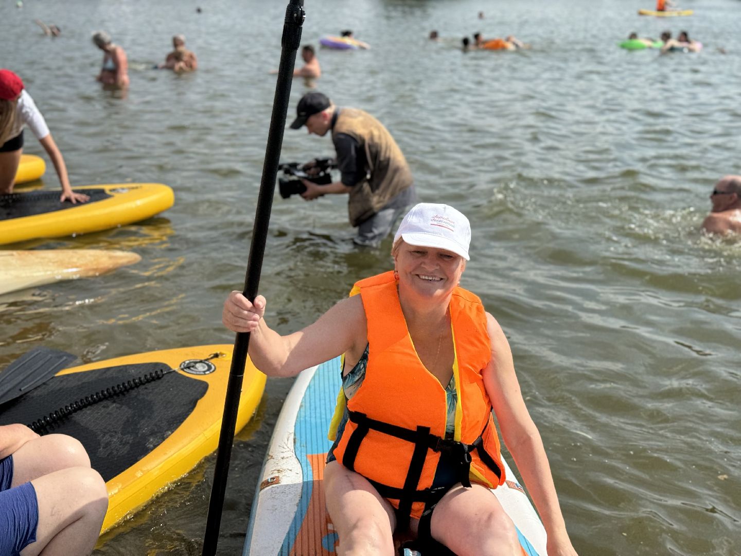 Активное долголетие, сапсерфинг, Сплав по пруду, Мамоновский пруд, Пляж Слобода Парк, Ленинский городской округ,
