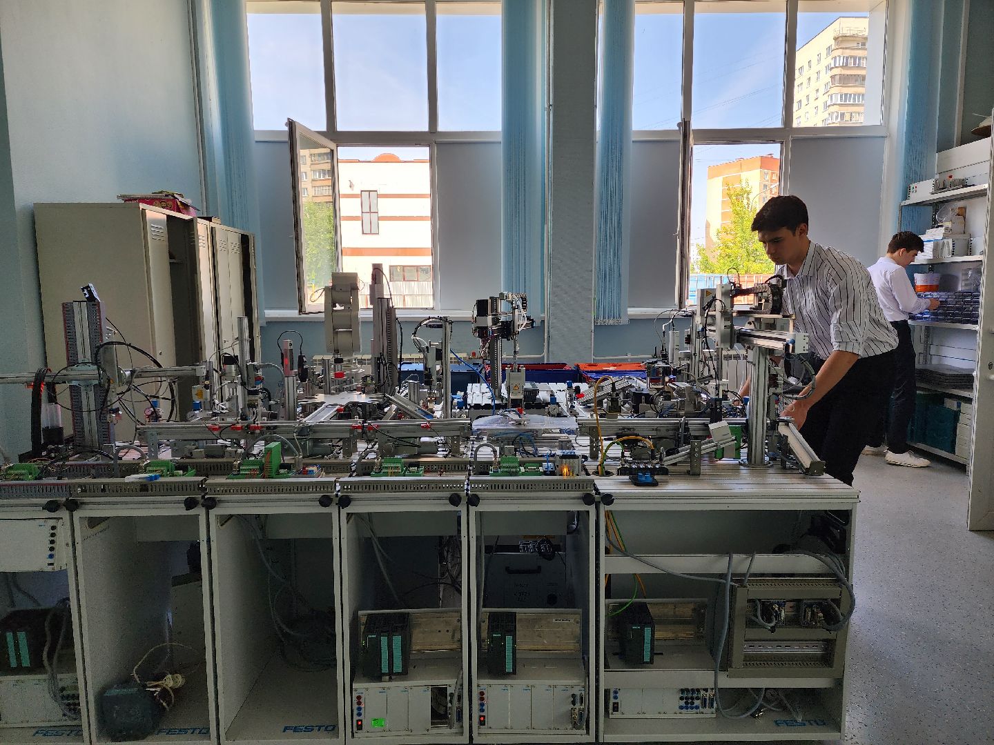 раменское, образование, профессионалы-2024, студенты раменского колледжа стали золотыми призерами по мехатронике,