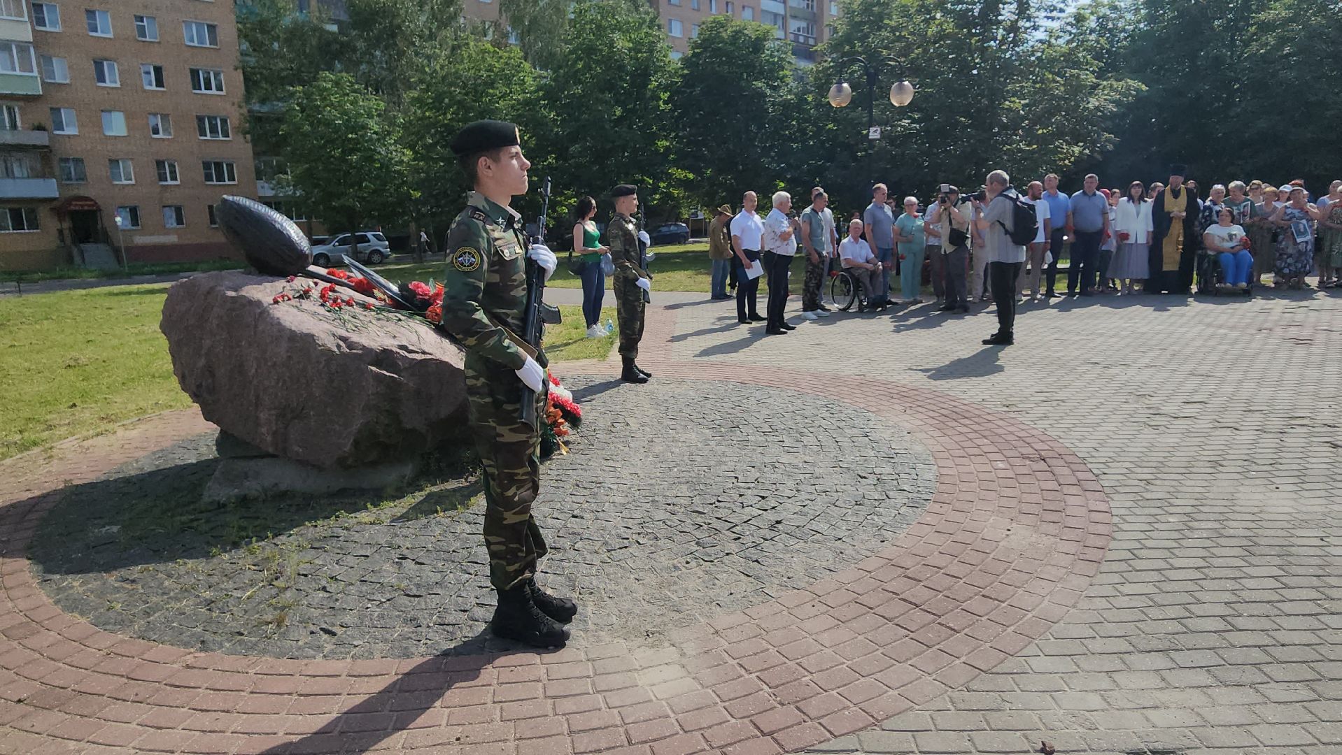 серпухов, площадь звездная, черный тюльпан, день ветеранов боевых действий, торжественный митинг,