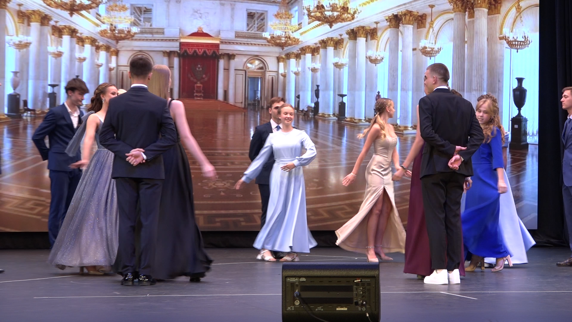 выпускник 2024, школа перспектива власиха, Выпускной 11 класс Перспектива, Перспектива выпускной, вручение аттестатов,