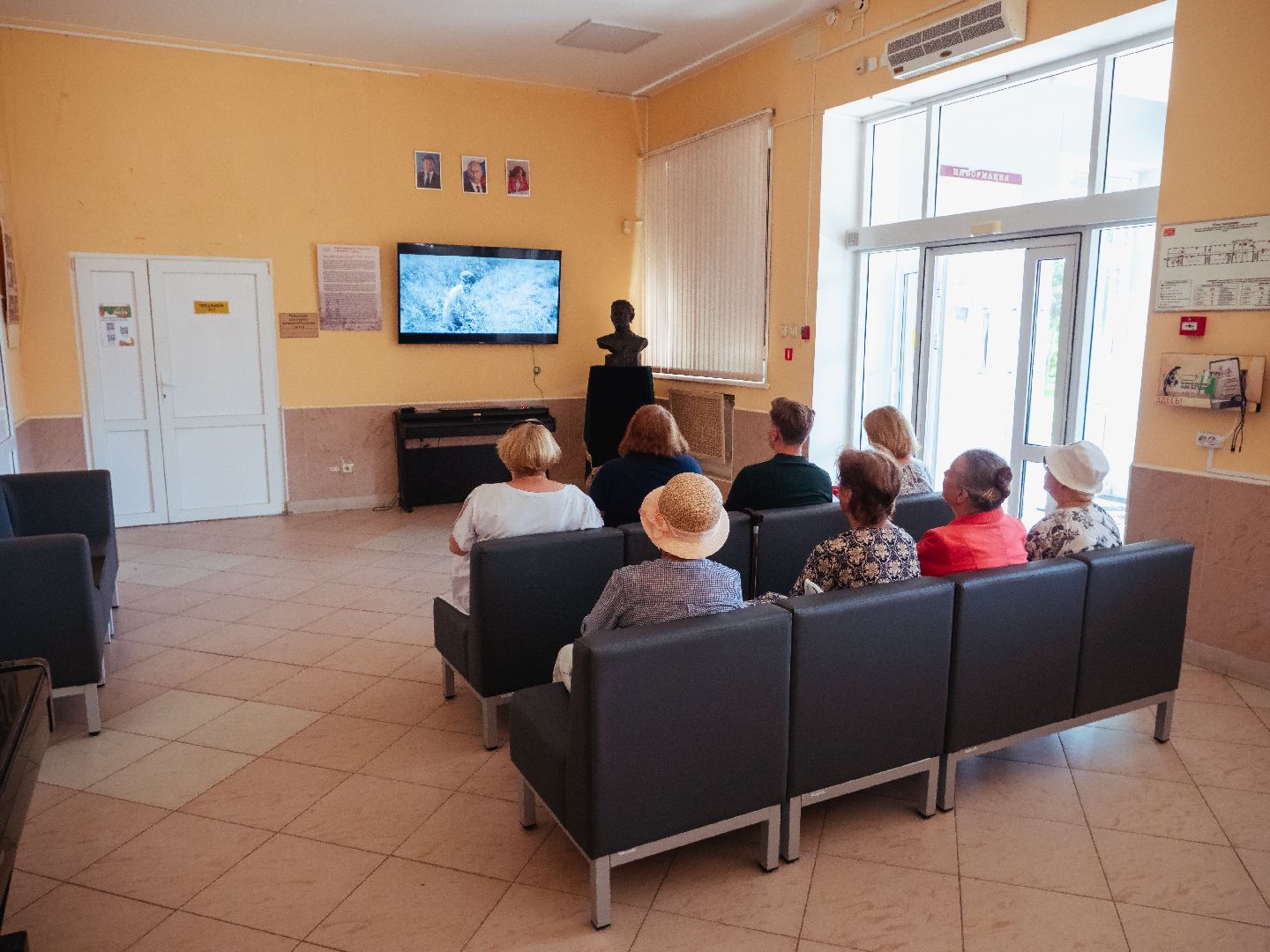 кинопоказ, истра, библиотека,