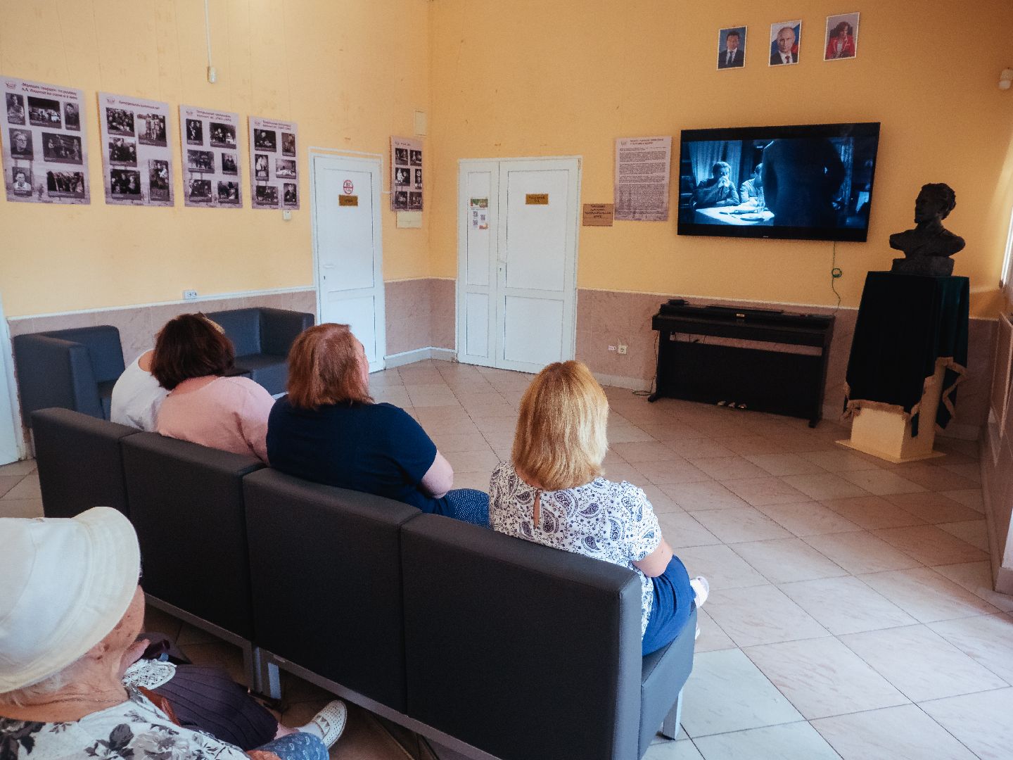 кинопоказ, истра, библиотека,