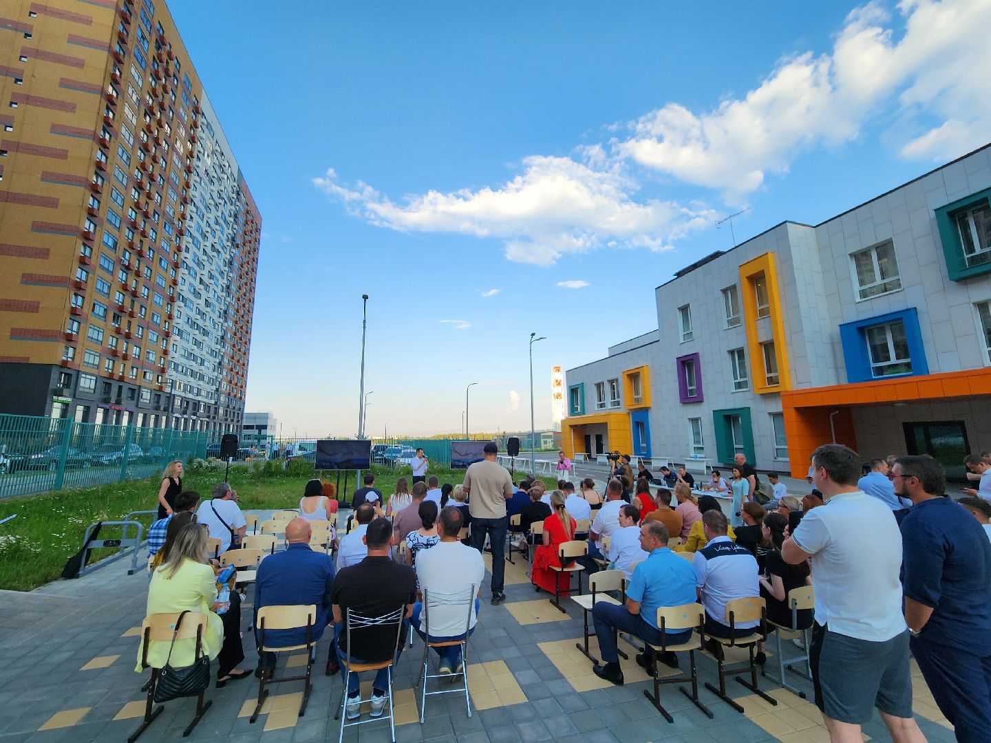 выездная администрация, ленинский городской округ, станислав каторов, жк южная битца, глава муниципалитета, встреча с жителями,