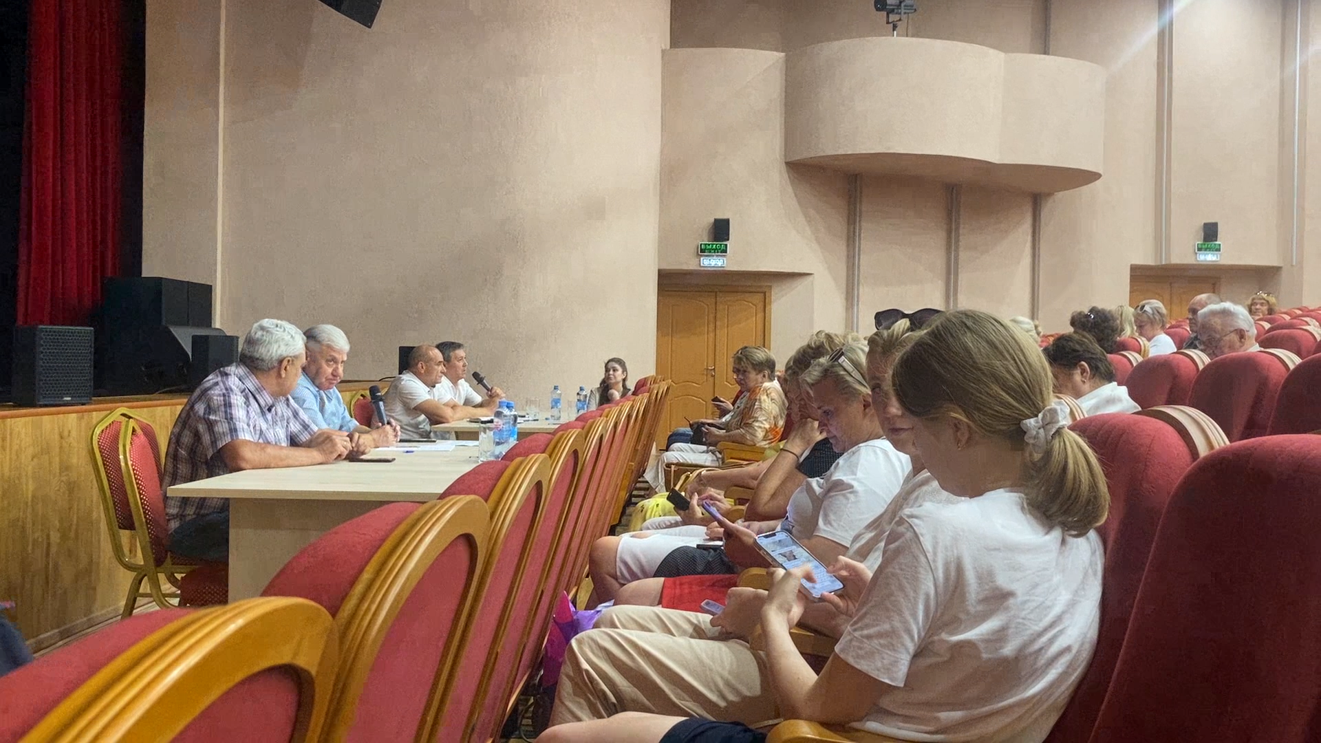 встречи с жителями, краснознаменск закрытый город, ЗАТО Краснознаменск, выездная администрация Краснознаменск, вопросы от жителей Краснознаменска,