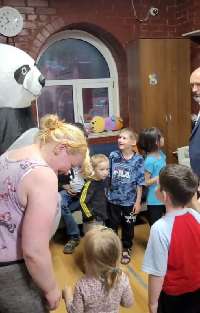 приют, проект Добрые сказки, благотворительая акция, волонтеры, бф Хофф, щёлково,