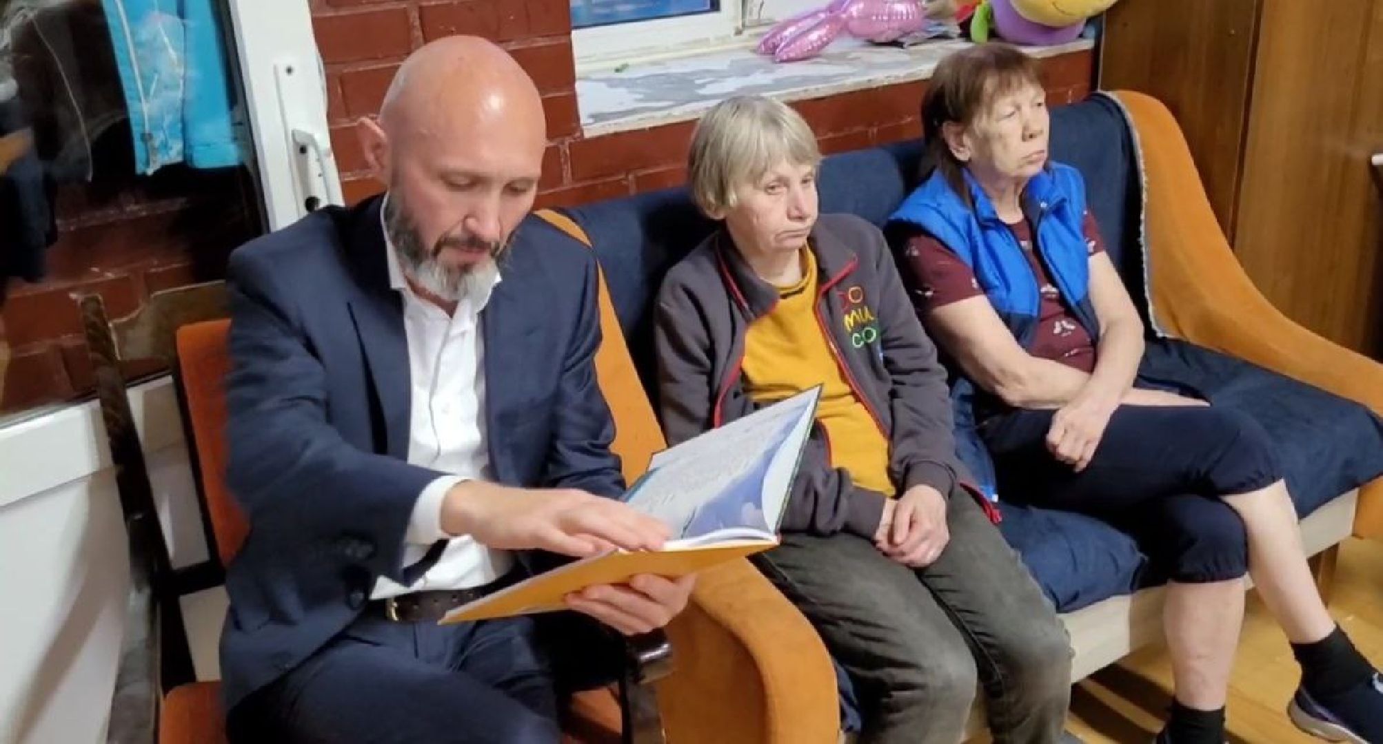 приют, проект Добрые сказки, благотворительая акция, волонтеры, бф Хофф, щёлково,