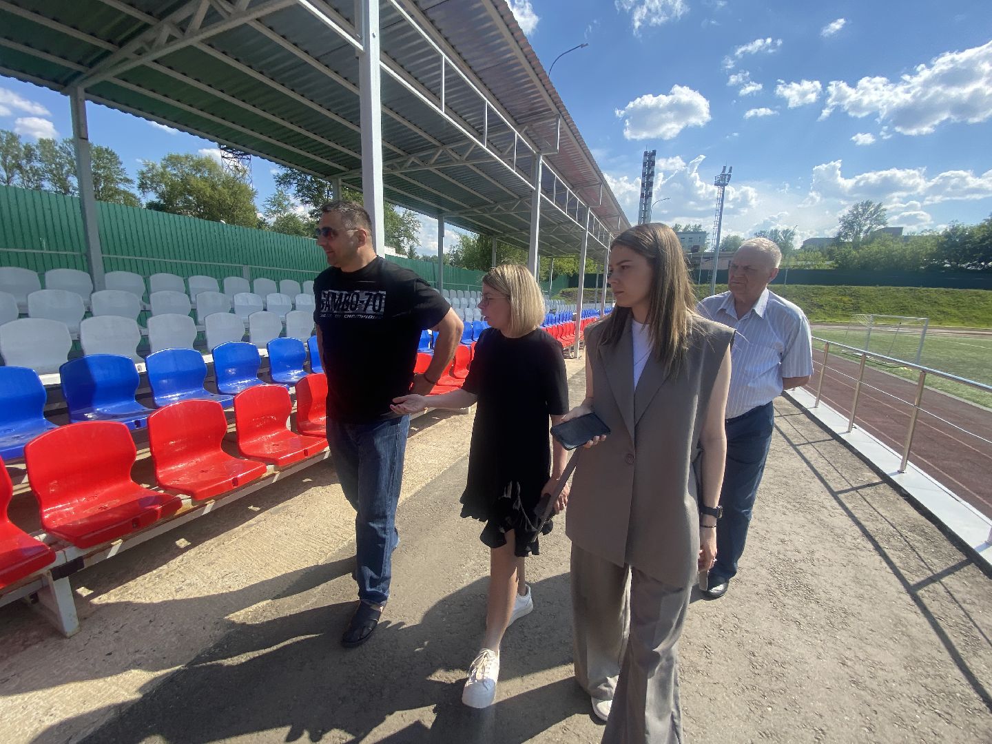 фок имени толубко, Стадион во Власихе, ФОК во Власихе, футбольное поле Власиха, спортшкола Власиха, День физкультурника,