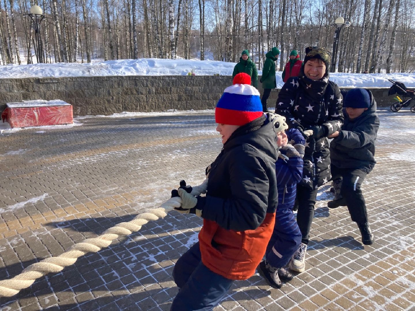 Клин, общество