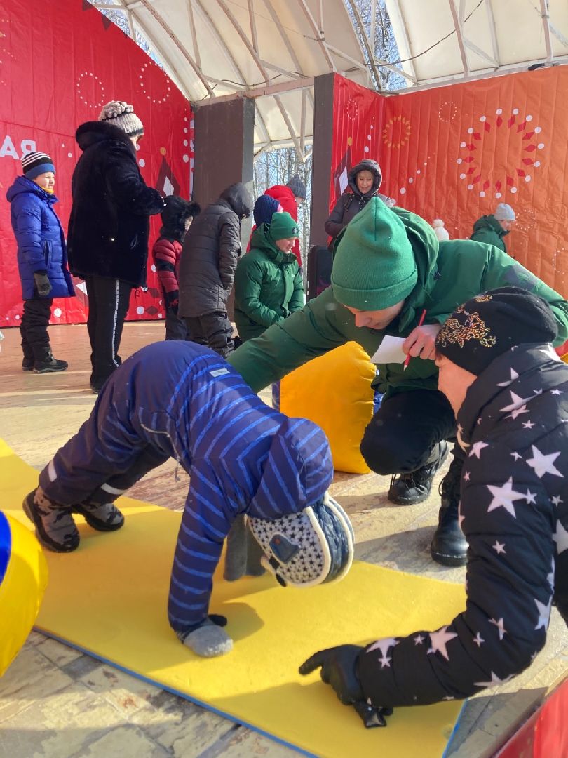 Клин, общество