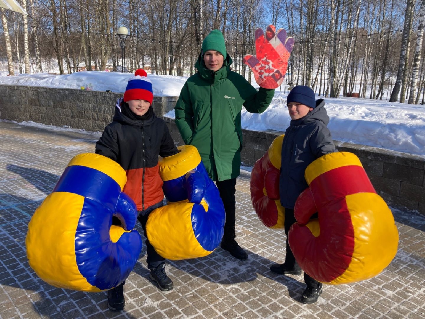 Клин, общество