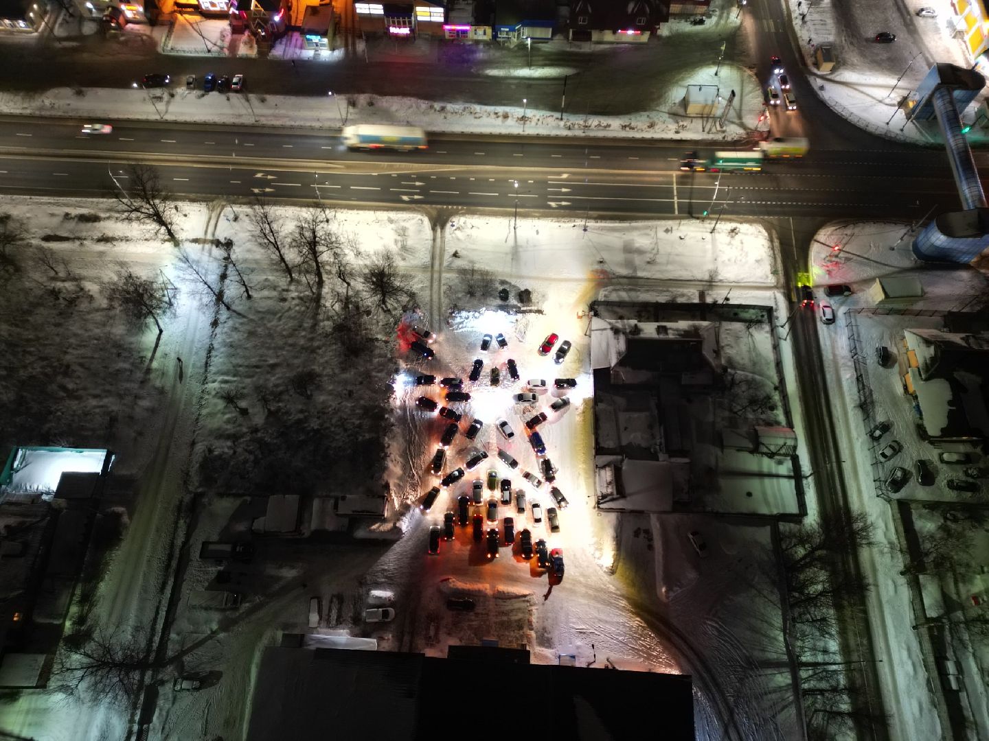 Клин, общество