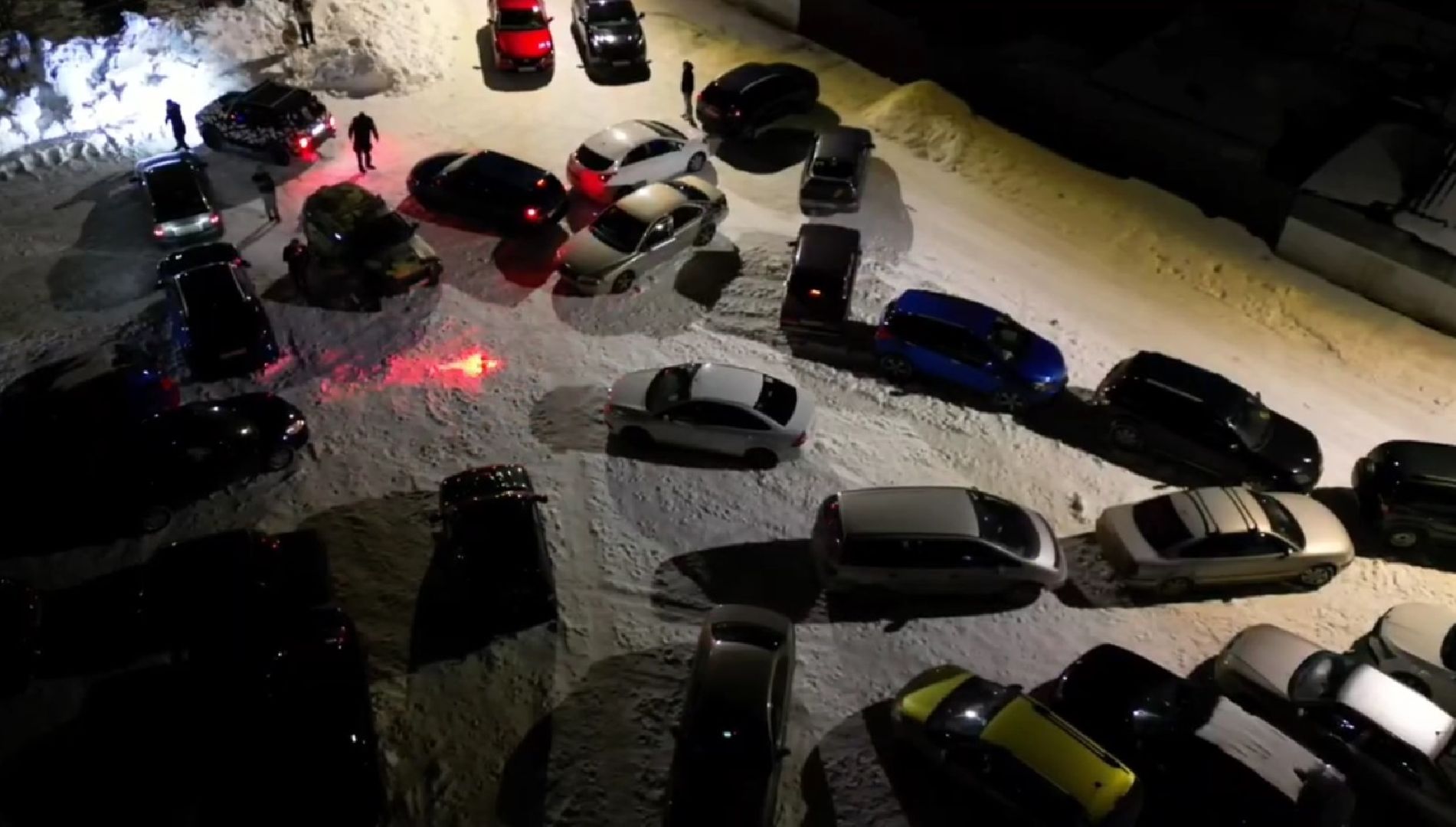 Клин, общество