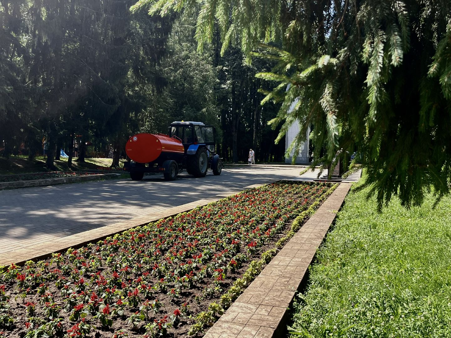 наро-фоминск, благоустройство и дорожное хозяйство, коммунальщики, аэрация воздуха, цветники, аномальная жара,