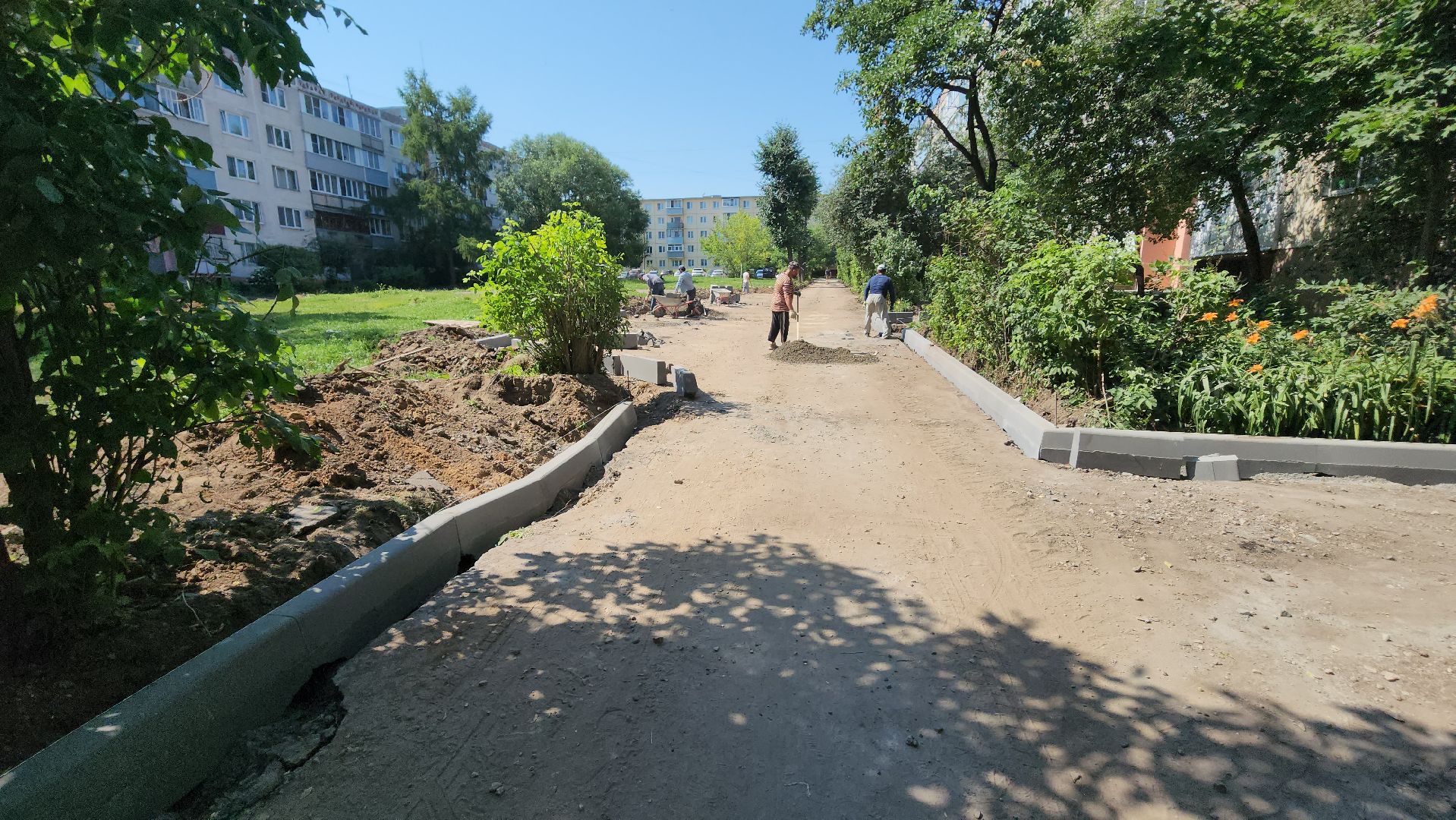серпу, улица советская, благоустройство двора, земляные работы, комплексное благоустройство дворов,