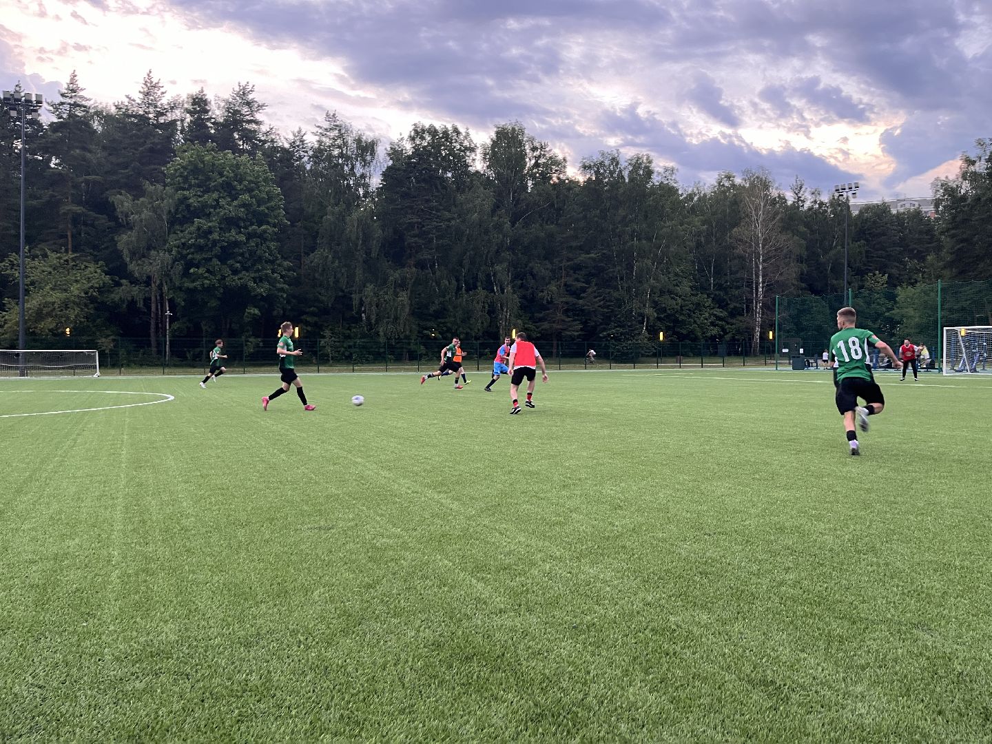 футбол, чемпионат, чемпионат по футболу,матч, игра,