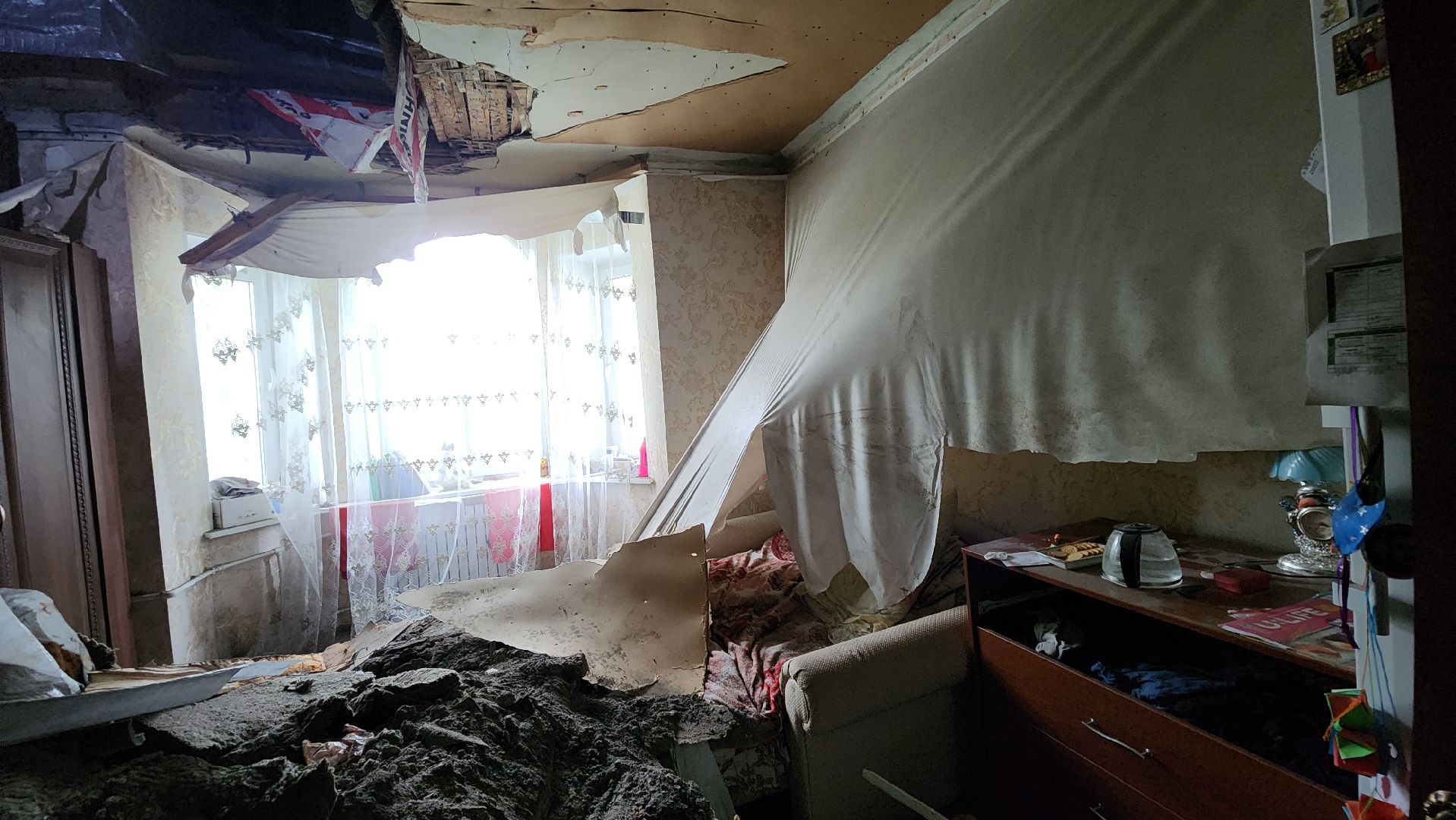 кашира, обрушение потолка в кашире, чп,