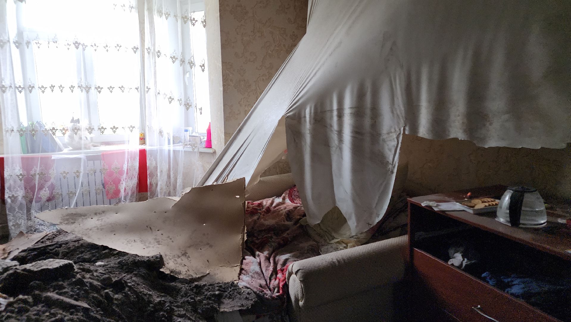 кашира, обрушение потолка в кашире, чп,