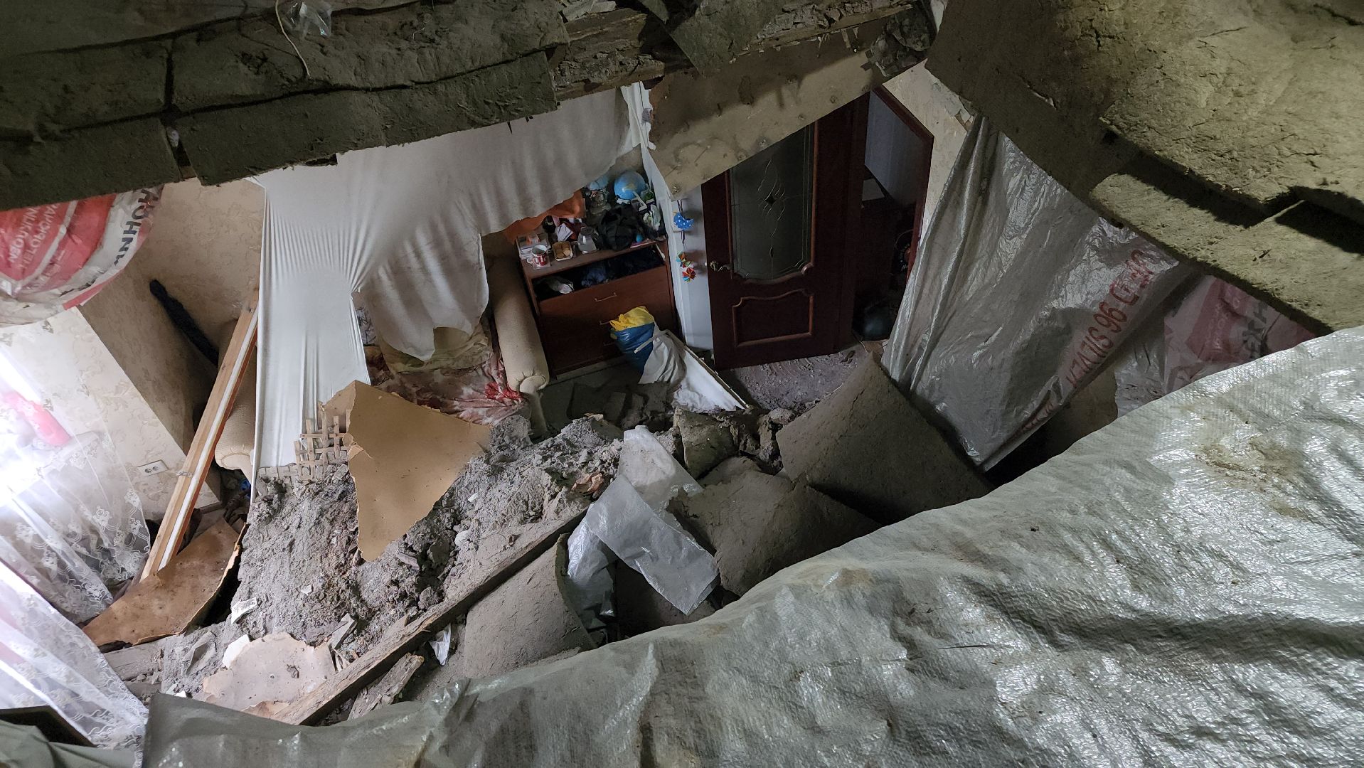 кашира, обрушение потолка в кашире, чп,