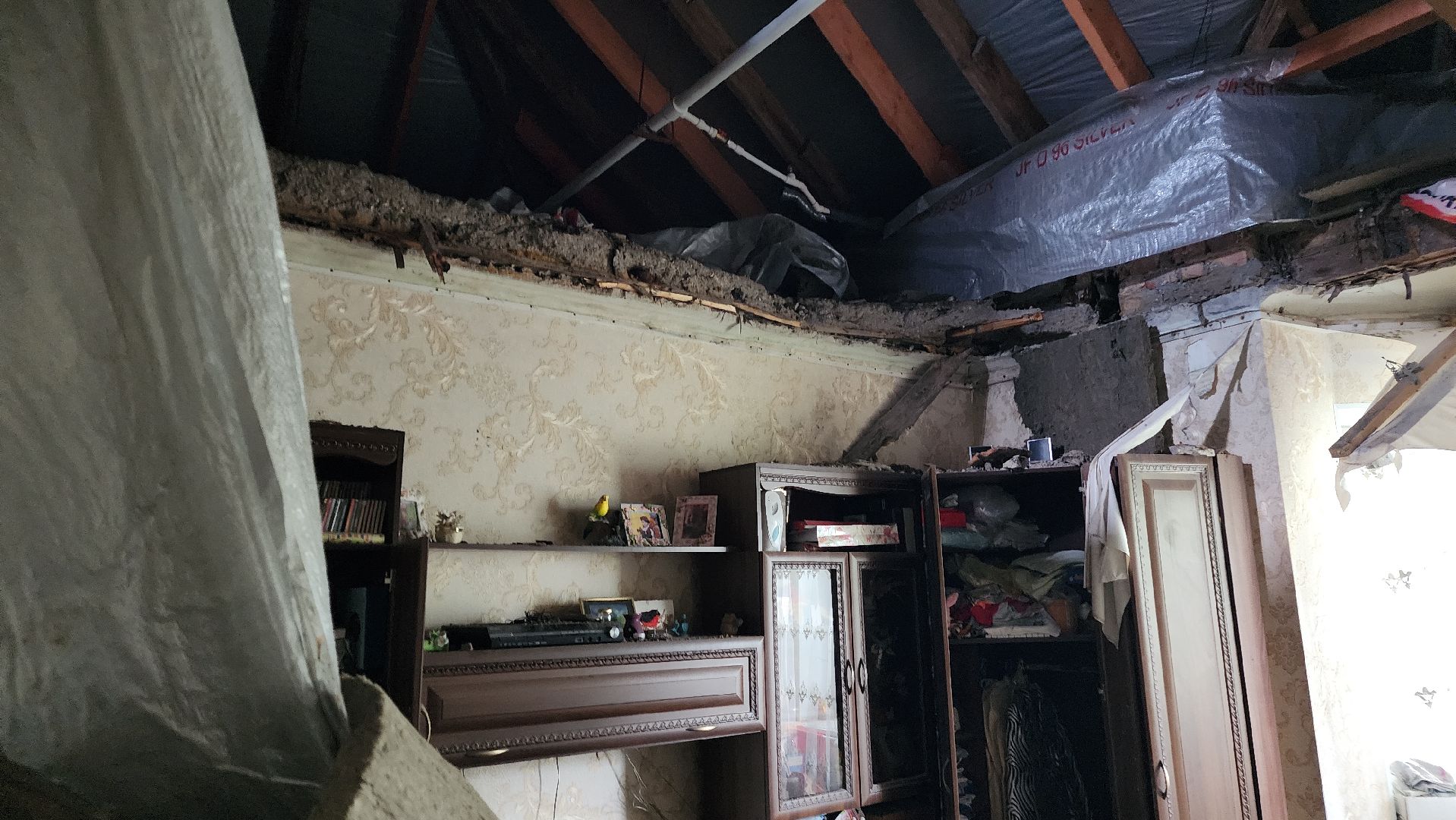 кашира, обрушение потолка в кашире, чп,