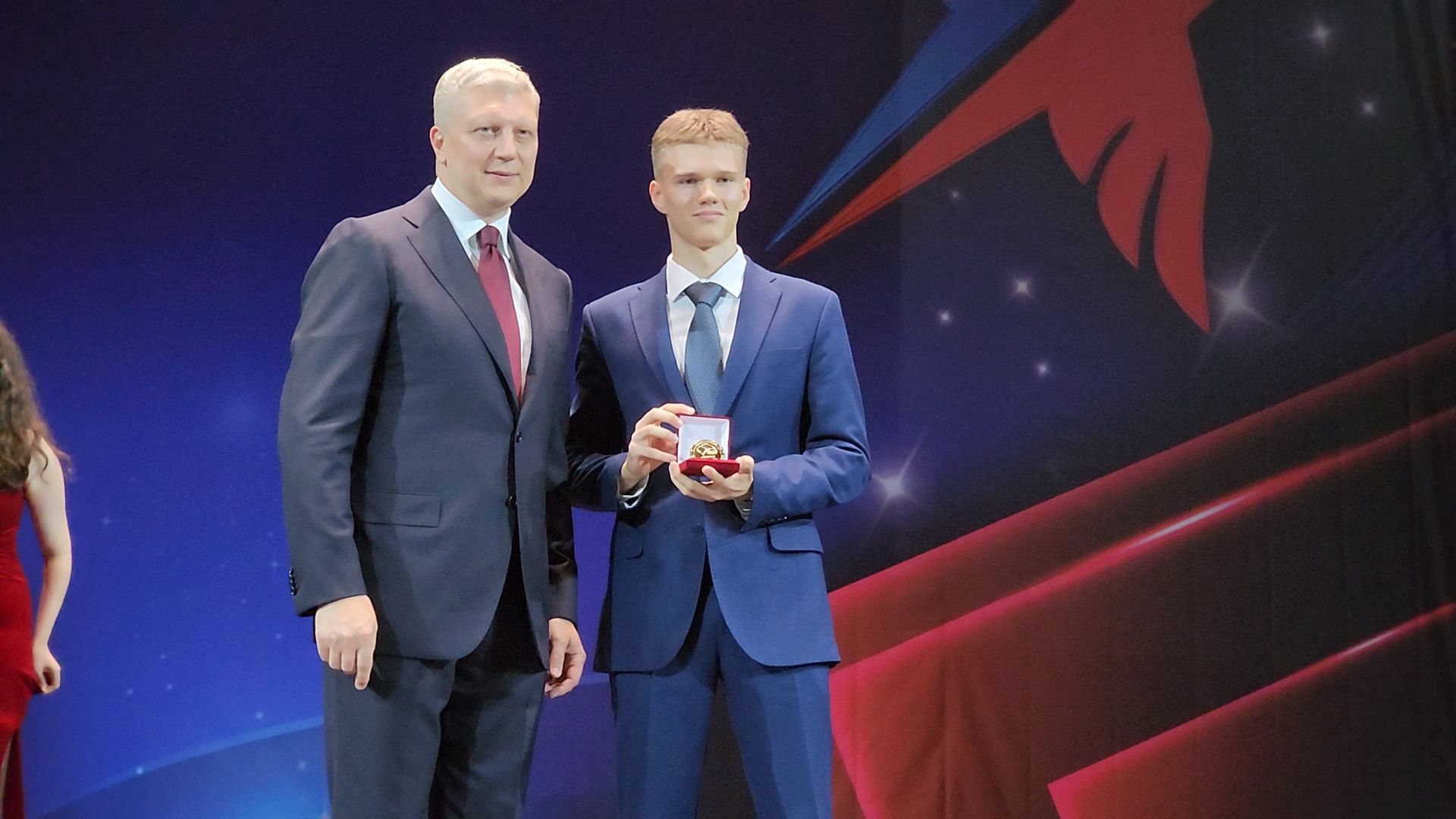 одинцово, бал медалистов, школьники,