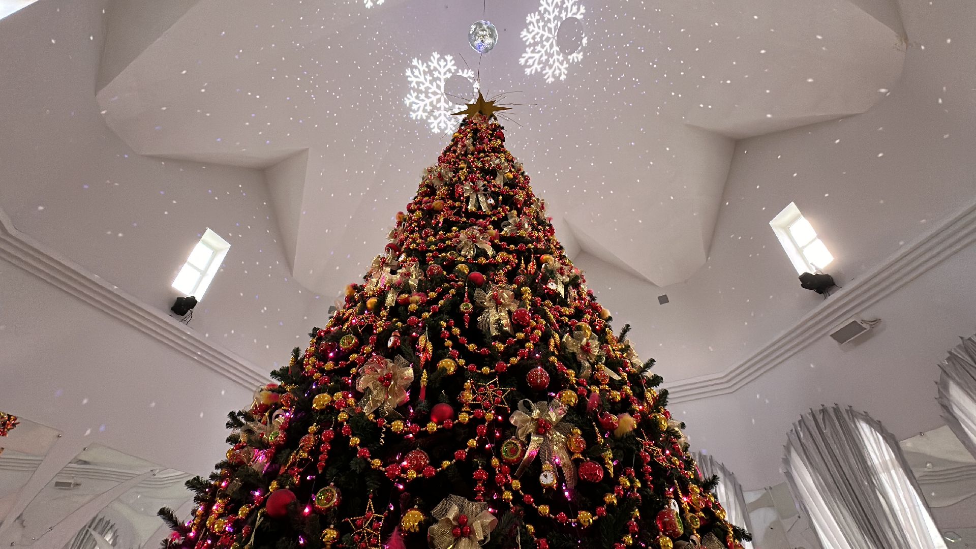 Клин, общество, культура, выставки, Пушкин, елочные игрушки,