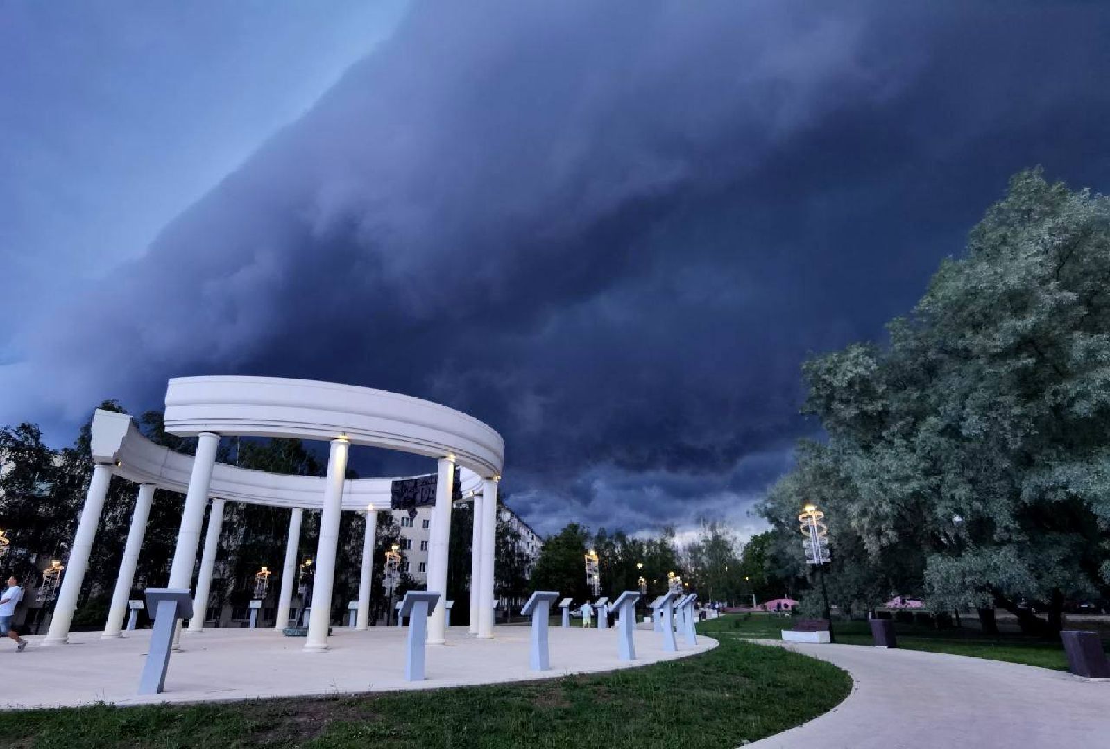 Холодный атмосферный фронт, Сергиев Посад, Непогода, Гроза, Дождь,