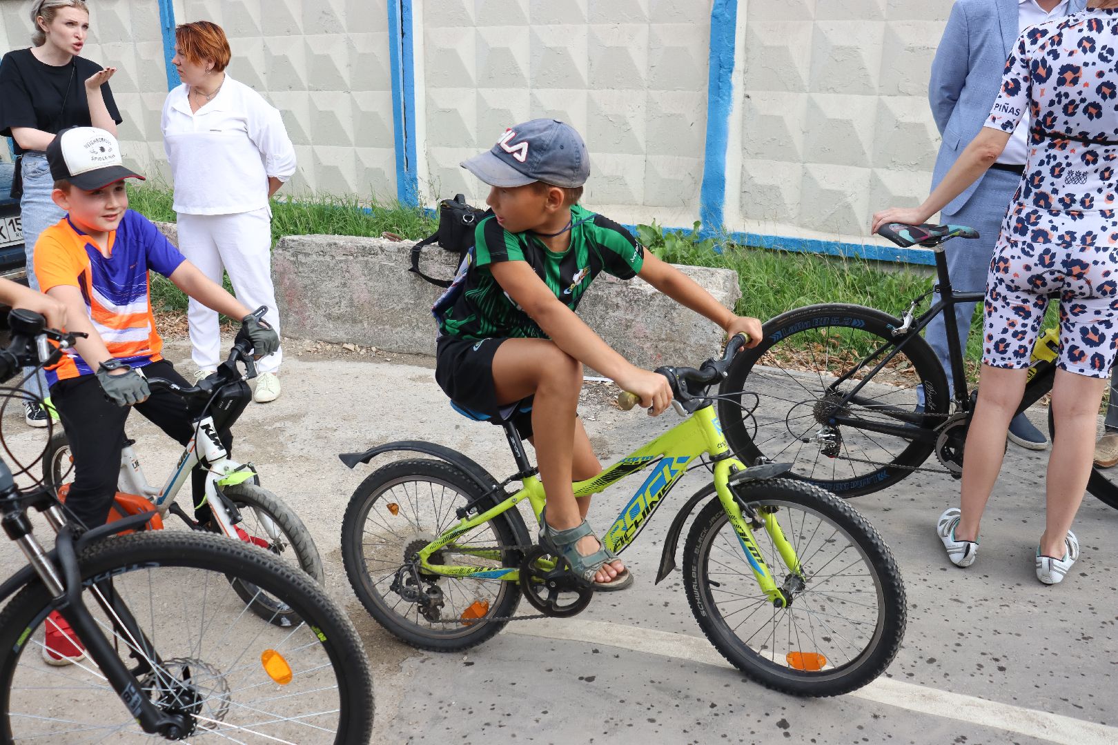 Евгений Лазурин, андроник пак, велодорожка, улица Энергетиков, дзержинский, воробьёв, обращение к президенту,