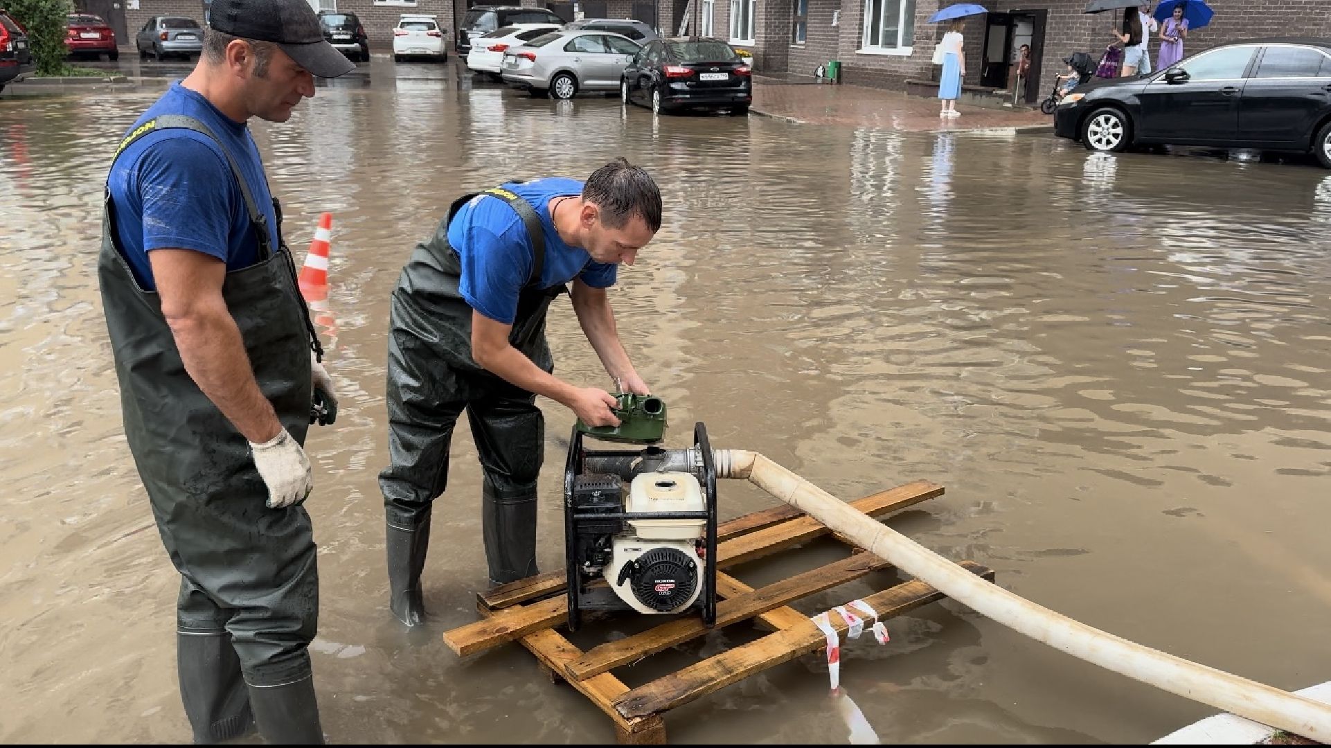 Солнечногорск, Ливень, Потоп, Лужа, Жители, Спасатели,