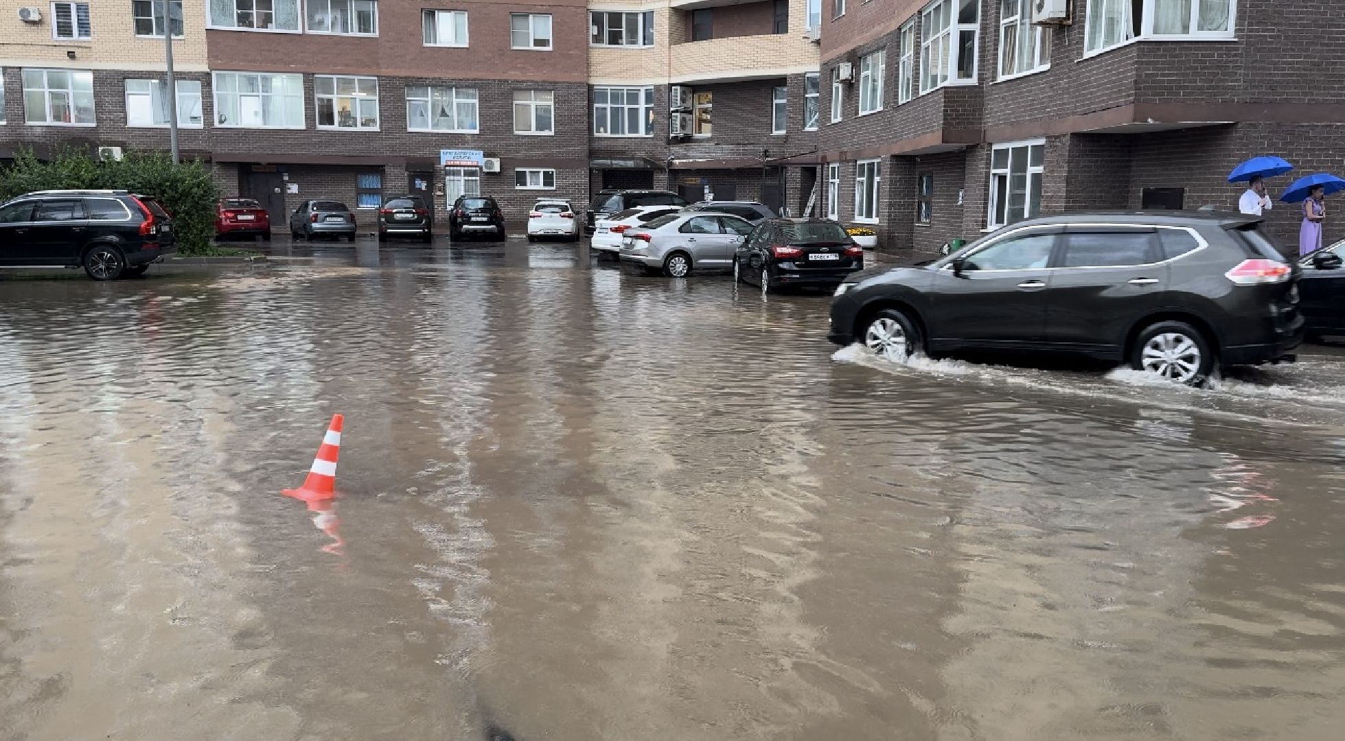 Солнечногорск, Ливень, Потоп, Лужа, Жители, Спасатели,