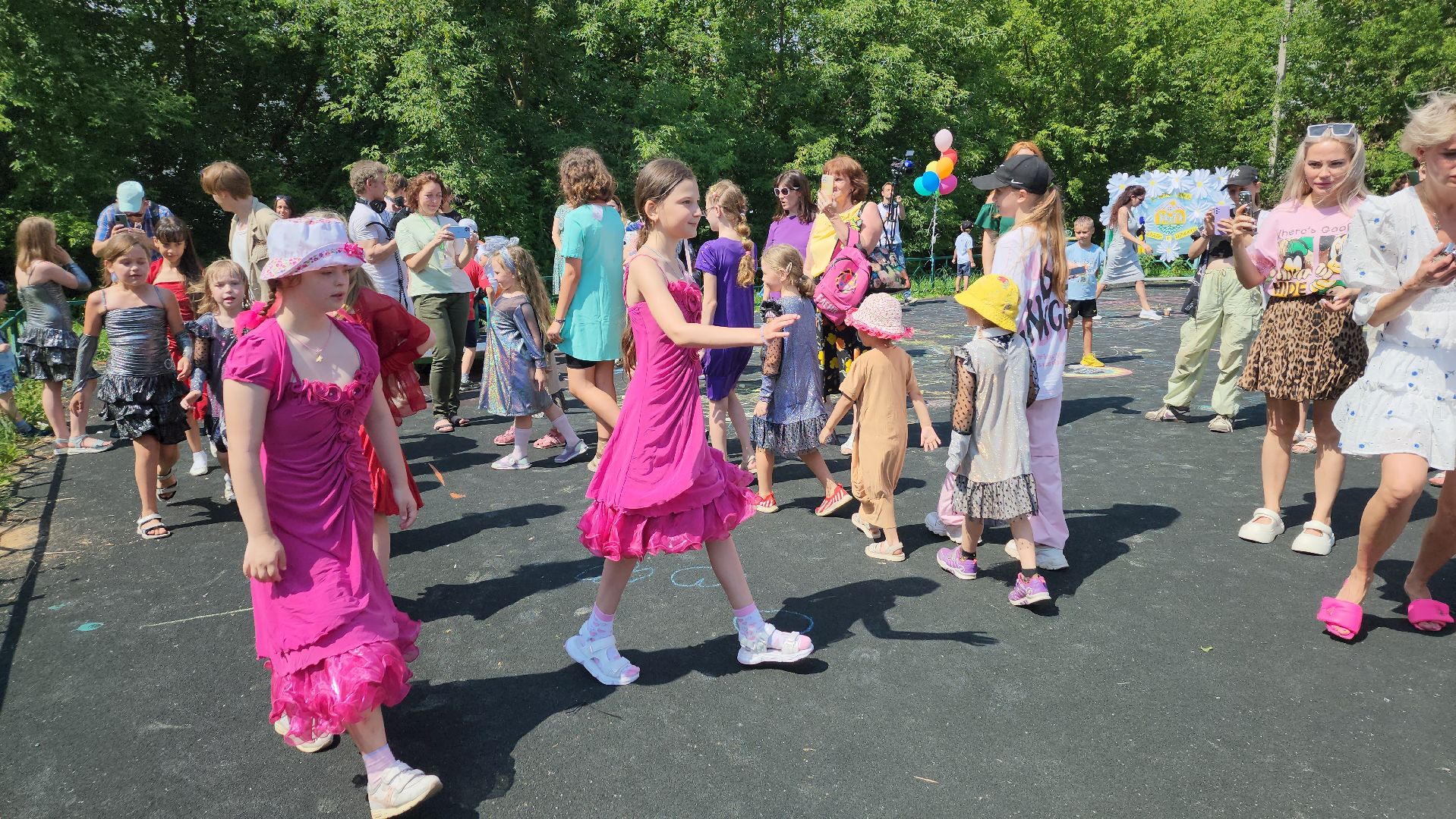 ивантеевка, центр социального обслуживания, день семьи, детский праздник, благотворительая акция,