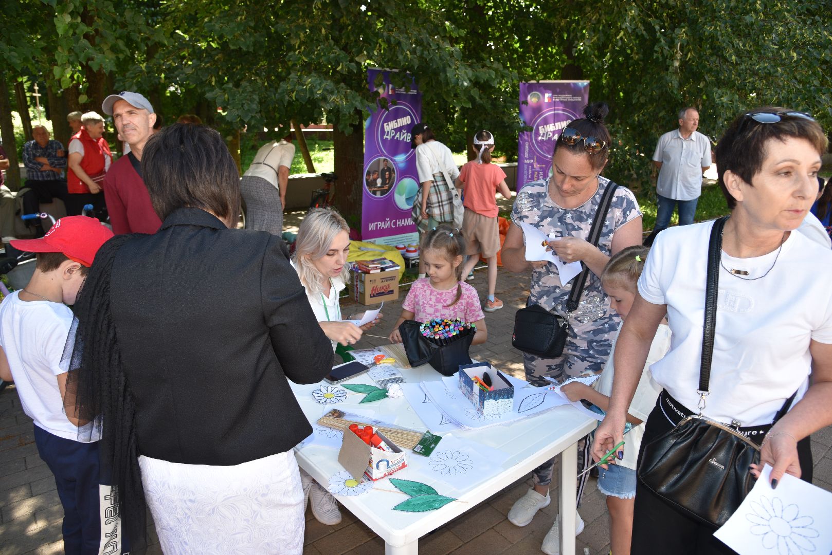 лотошино, лотошинская библиотека, лотошинский парк, лотошинский музей, дети, праздник,