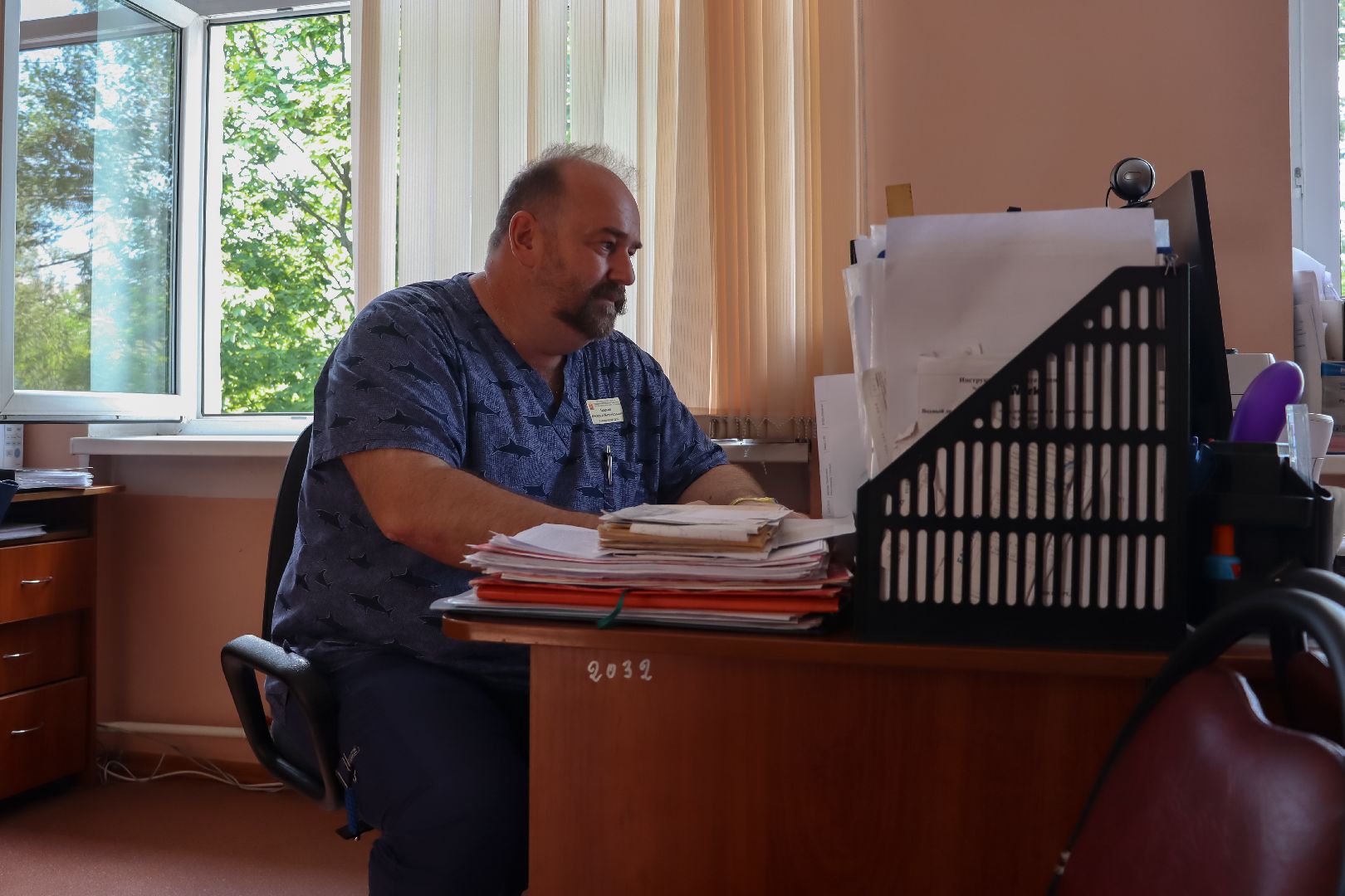 Дзержинский карьер, Виктор Барков, Дзержинская городская больница,