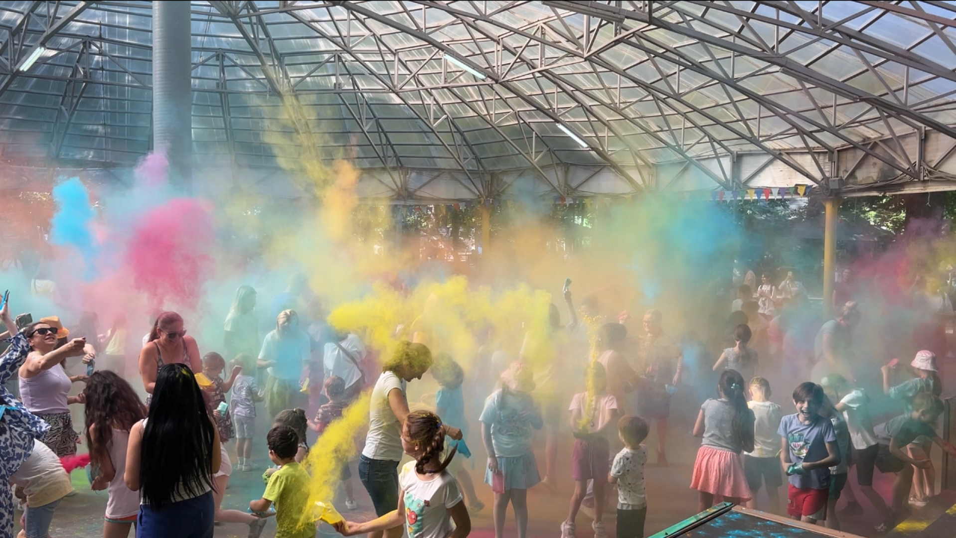 химки, день семьи любви и верности, парк, дети, краски холи,