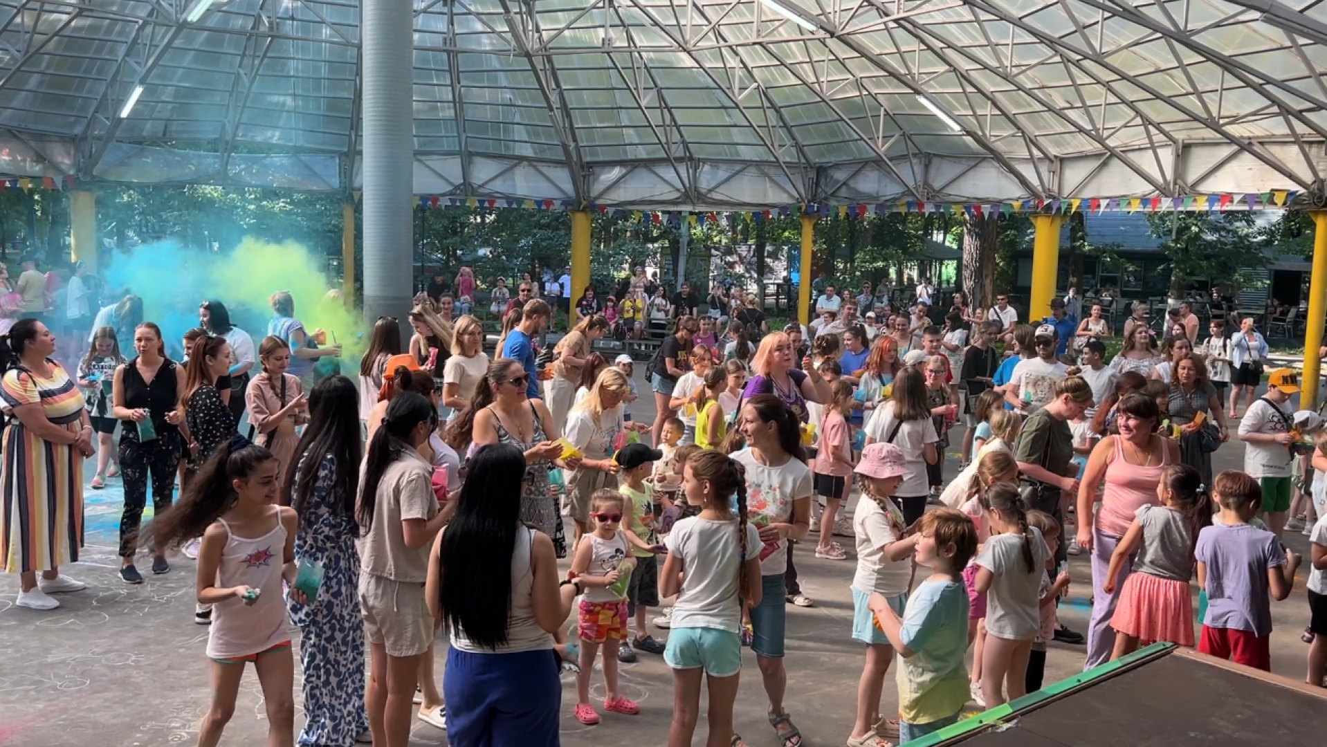 химки, день семьи любви и верности, парк, дети, краски холи,