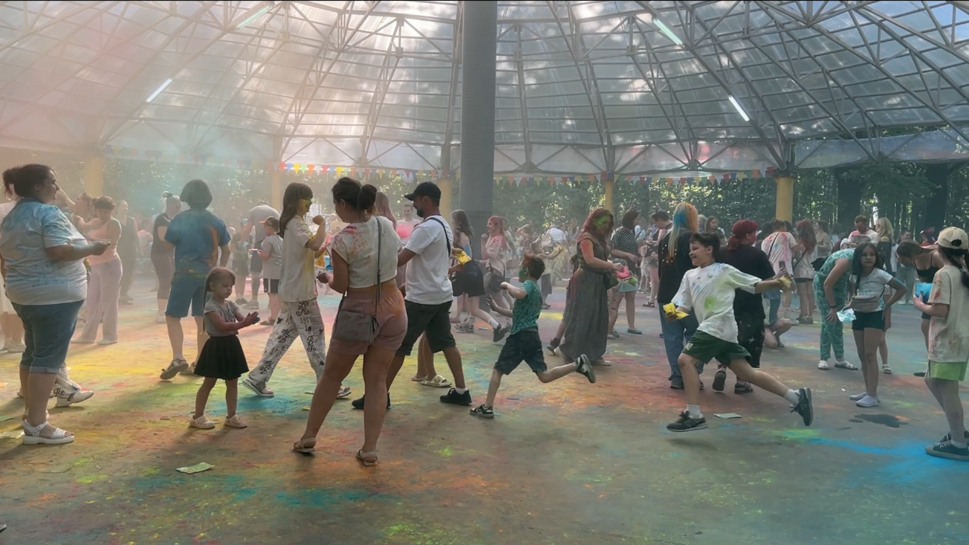 химки, день семьи любви и верности, парк, дети, краски холи,