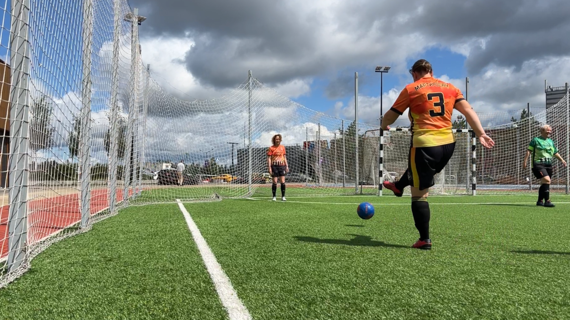 химки, спорт, футбол, женский футбол, день семьи любви и верности, футбольные мамы, турнир по футболу,