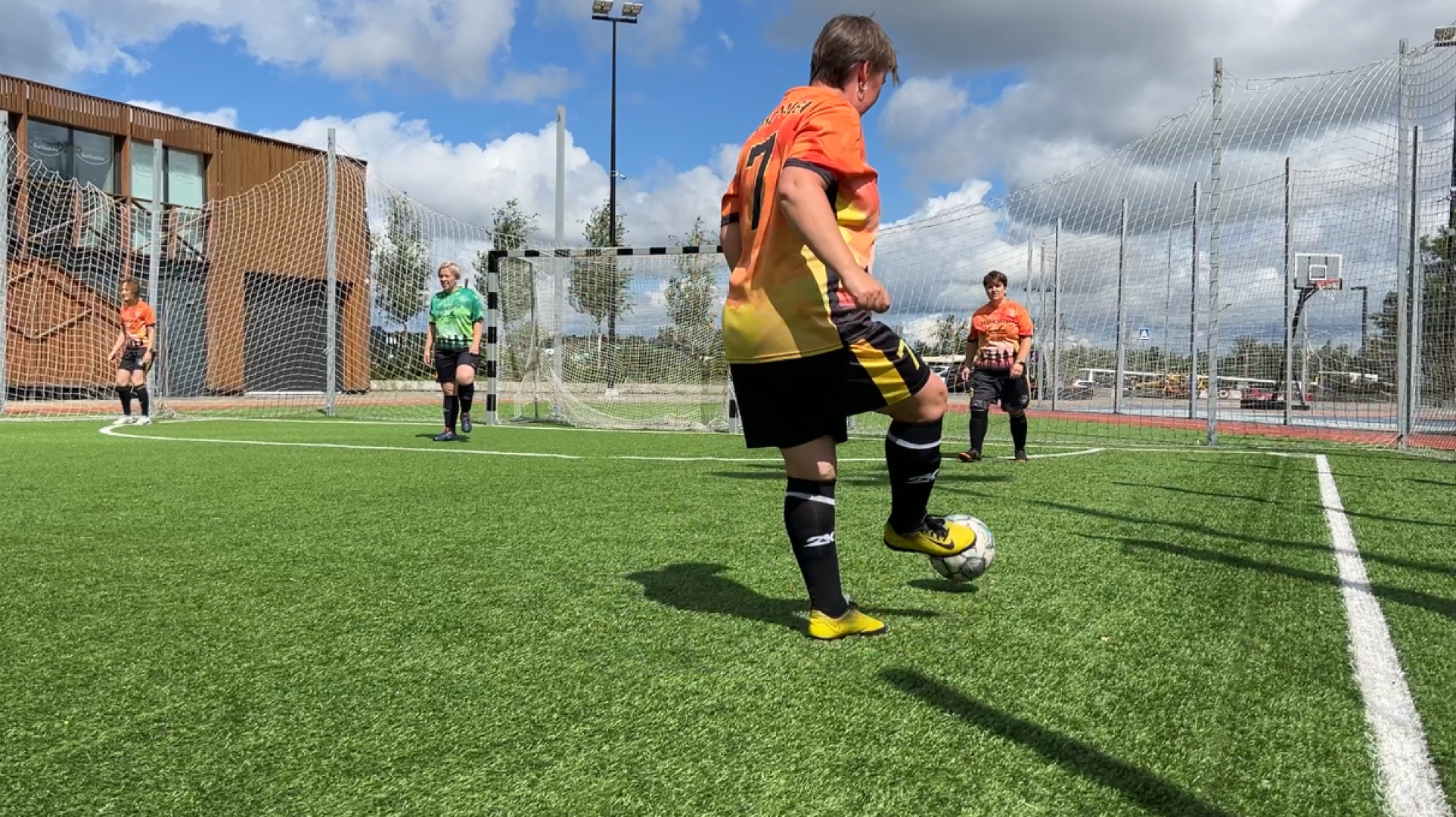 химки, спорт, футбол, женский футбол, день семьи любви и верности, футбольные мамы, турнир по футболу,