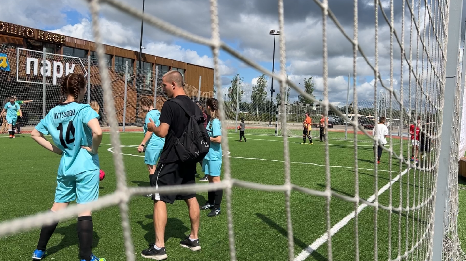 химки, спорт, футбол, женский футбол, день семьи любви и верности, футбольные мамы, турнир по футболу,