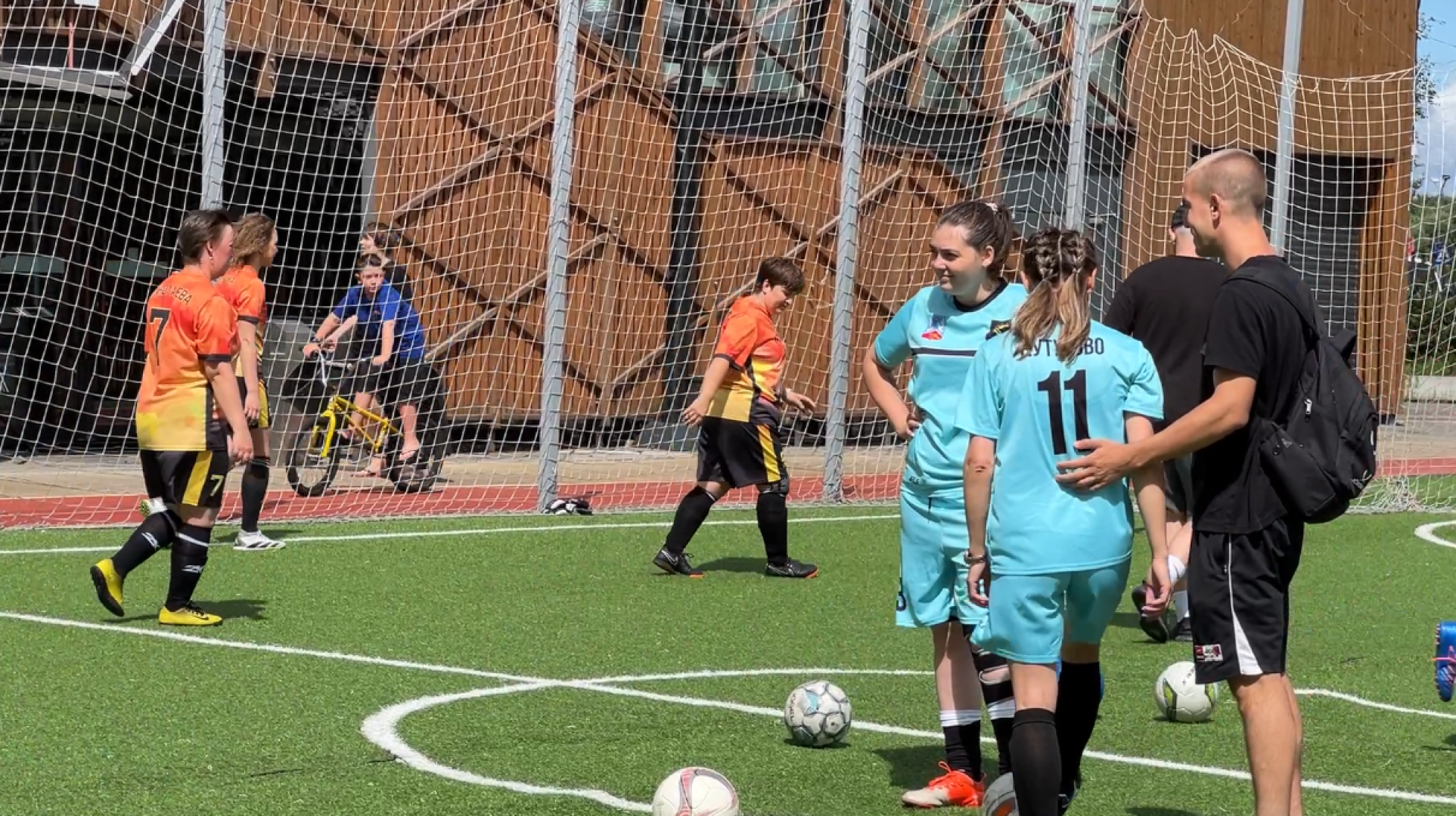 химки, спорт, футбол, женский футбол, день семьи любви и верности, футбольные мамы, турнир по футболу,