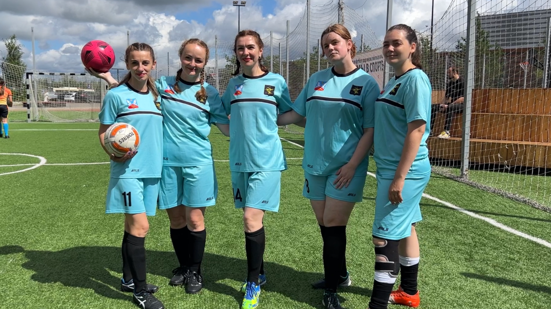 химки, спорт, футбол, женский футбол, день семьи любви и верности, футбольные мамы, турнир по футболу,