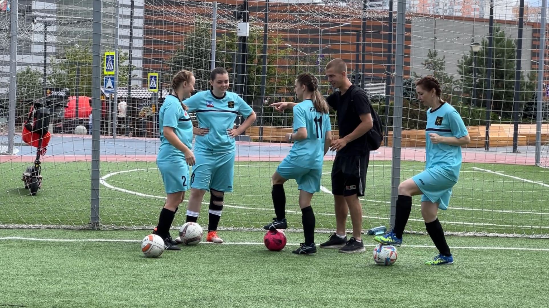 химки, спорт, футбол, женский футбол, день семьи любви и верности, футбольные мамы, турнир по футболу,